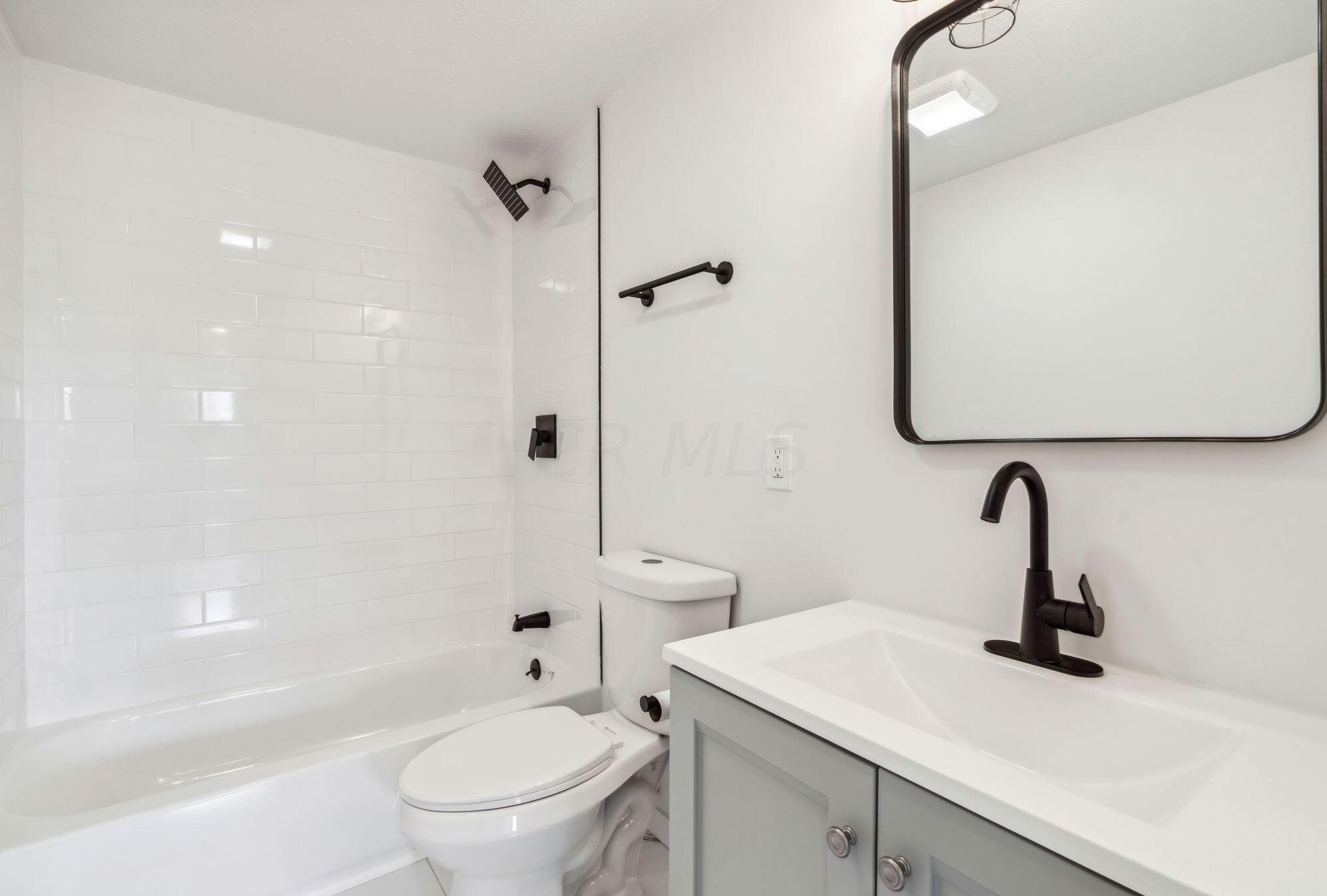 3510 Deshler Ave, Columbus OH 43206-2713 exterior