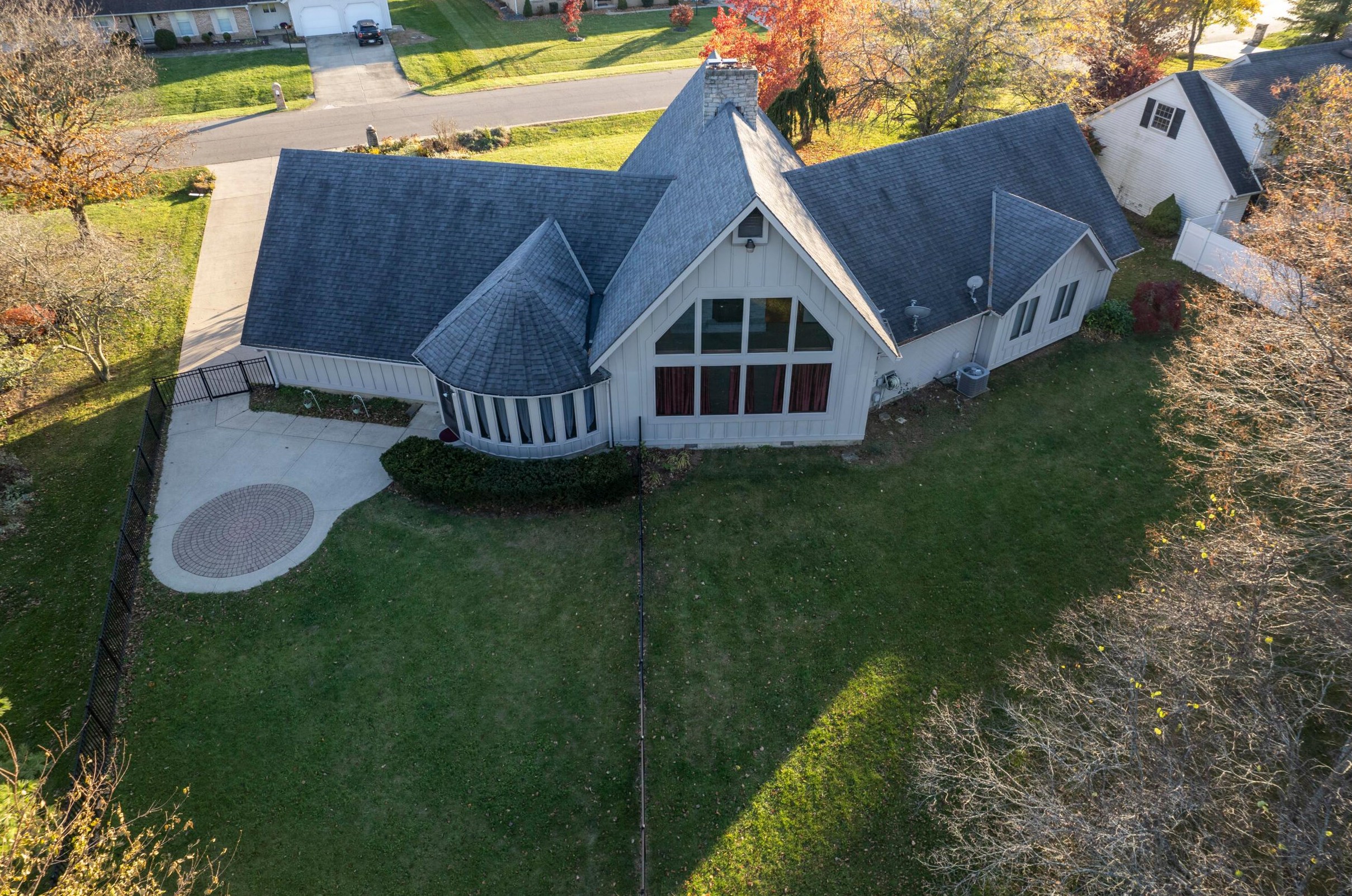 1224 Countryside Dr, Washington Ch OH  43160-1804 exterior