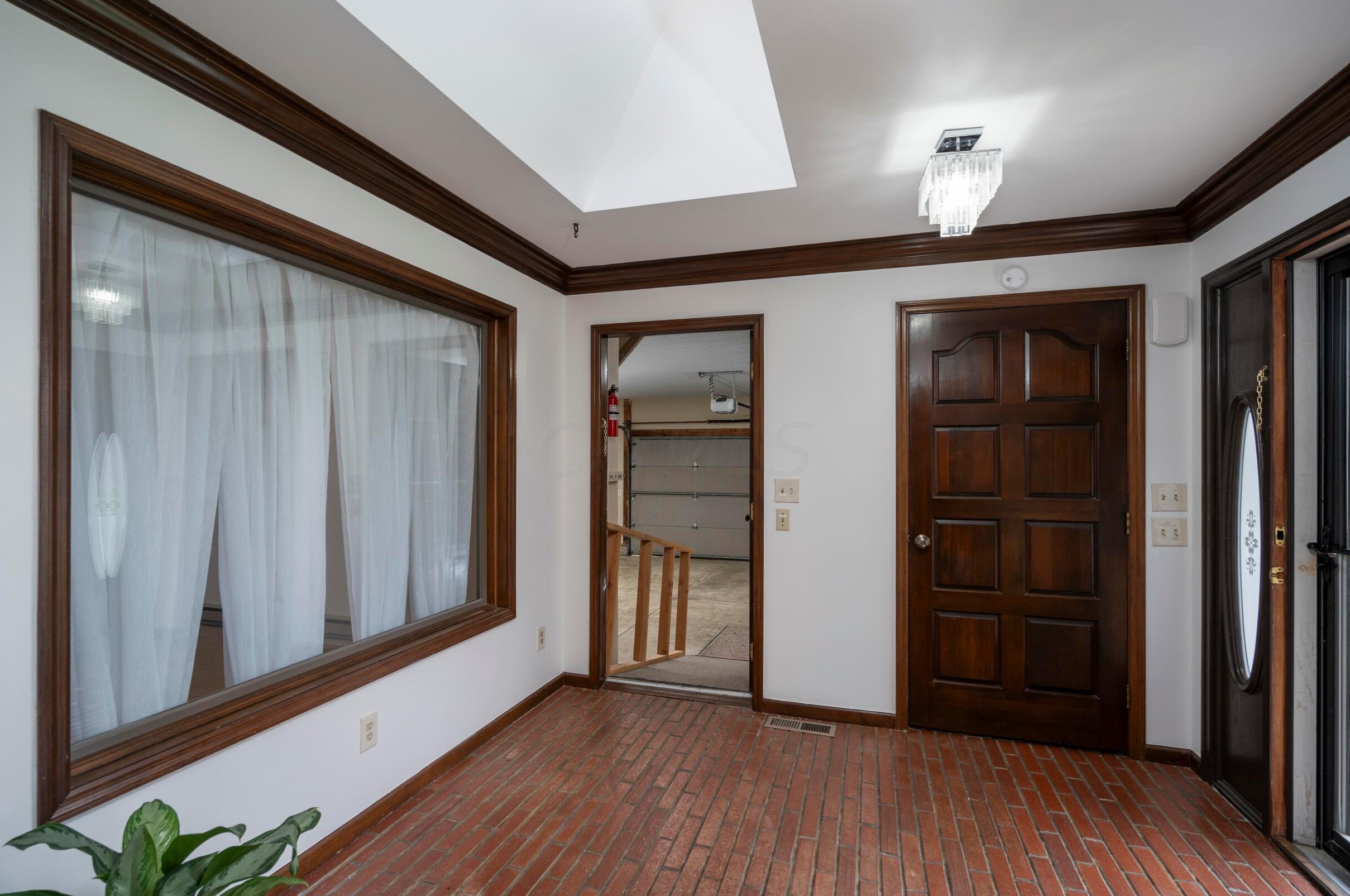 1224 Countryside Dr, Washington Ch OH  43160-1804 exterior