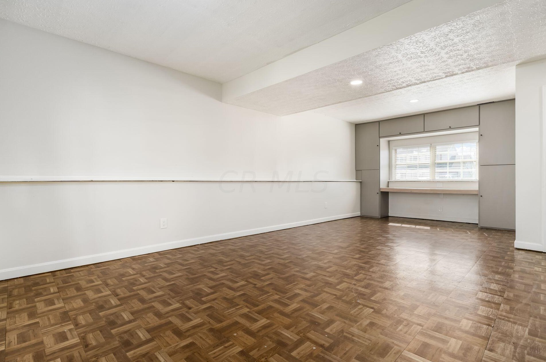 955 Cypress Rdg Pl, Columbus OH  43228-6305 exterior