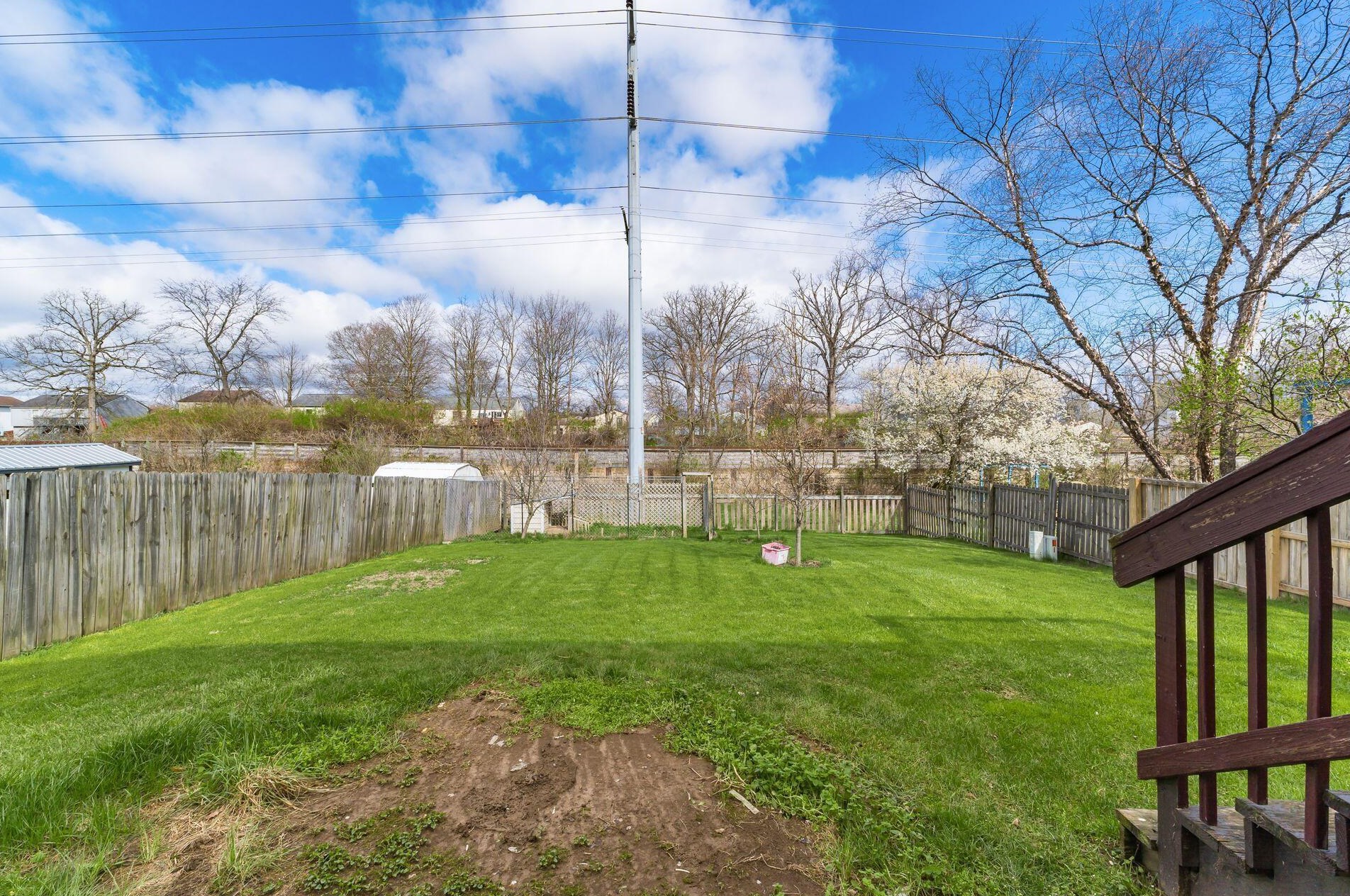 955 Cypress Rdg Pl, Columbus OH  43228-6305 exterior