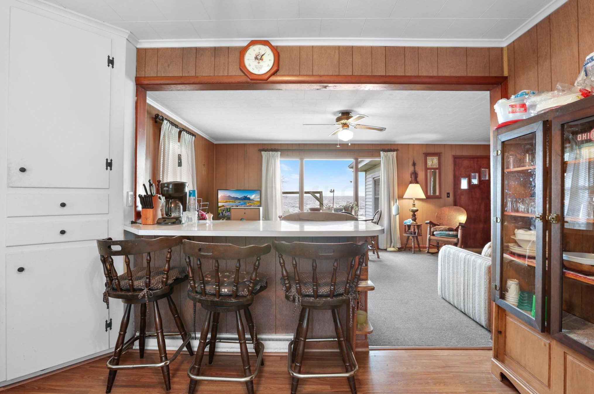 316 Bayview Dr, Port Clinton OH 43452-9237 exterior