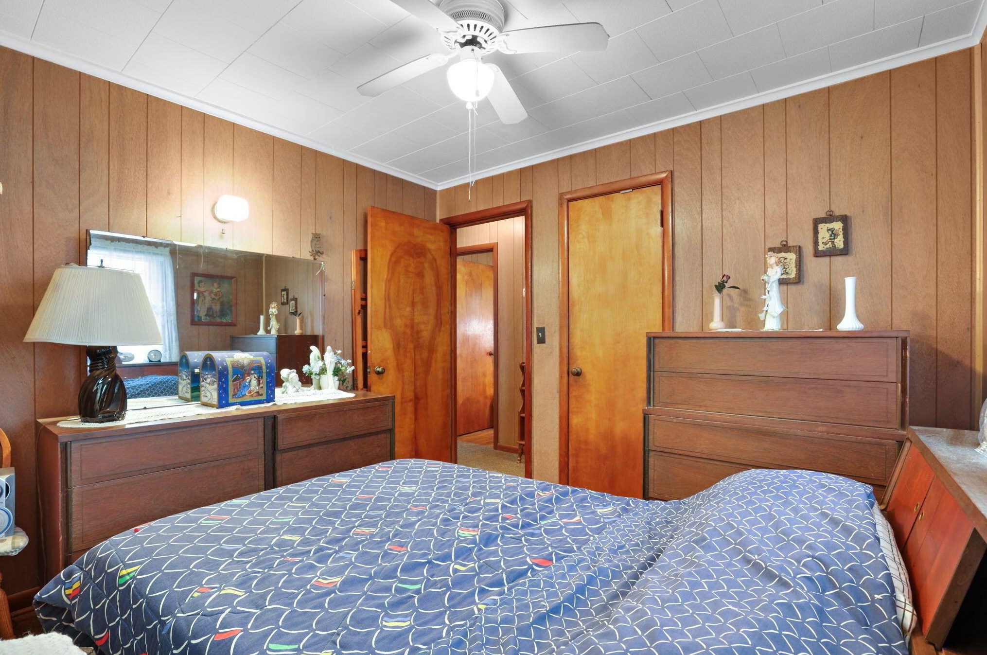 316 Bayview Dr, Port Clinton OH 43452-9237 exterior