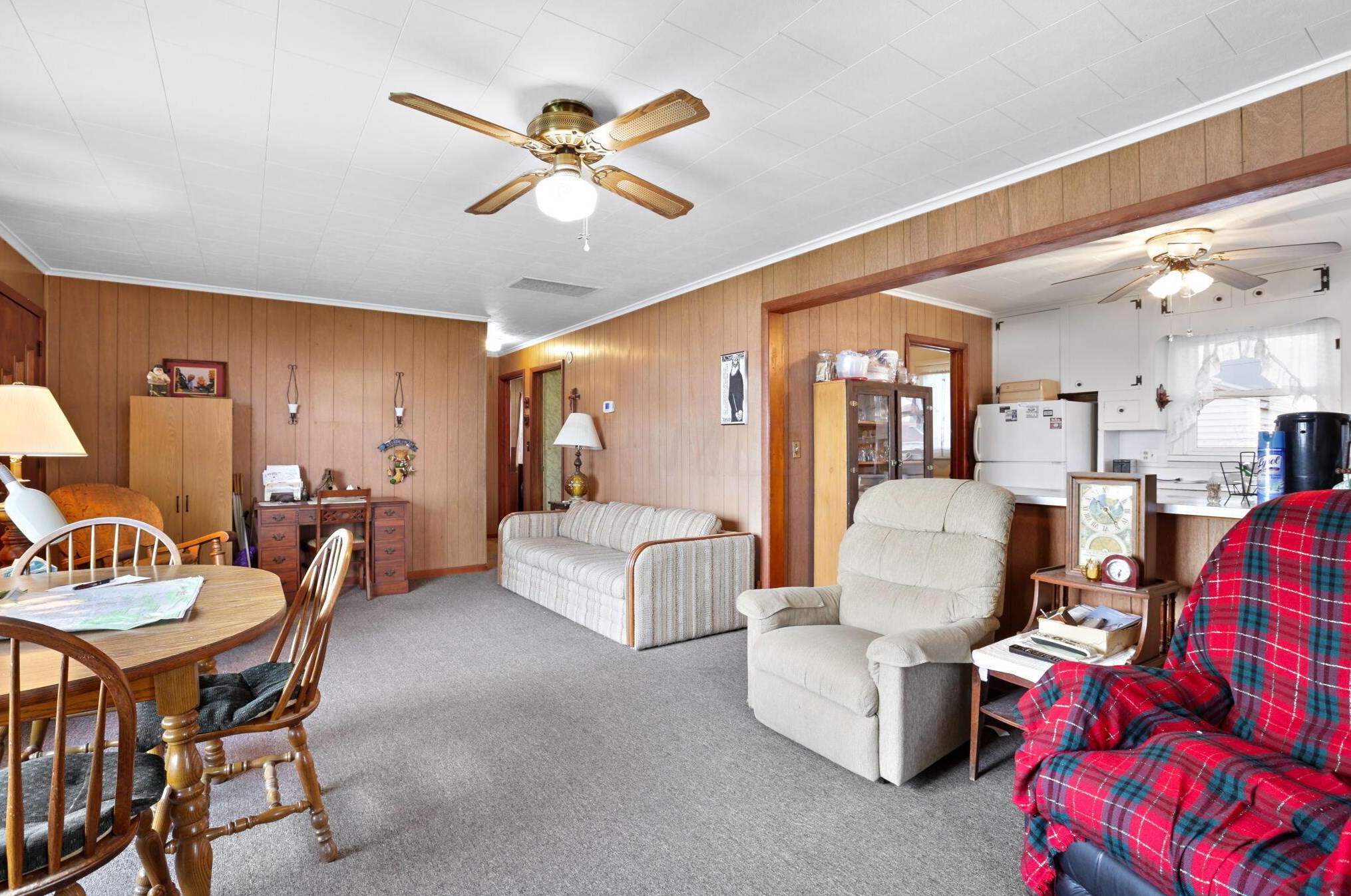 316 Bayview Dr, Port Clinton OH 43452-9237 exterior