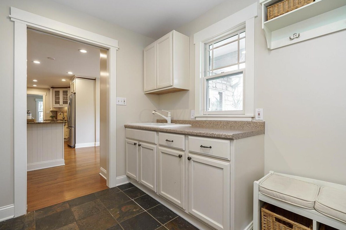 1892 Wyandotte Rd, Columbus OH 43212-1033 exterior