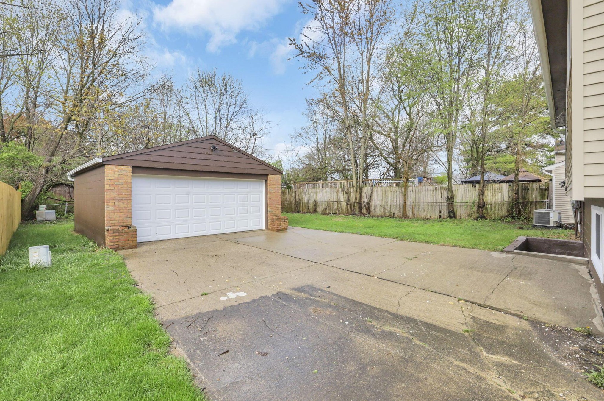 5378 Mountville Ave, Columbus OH  43232-4719 exterior