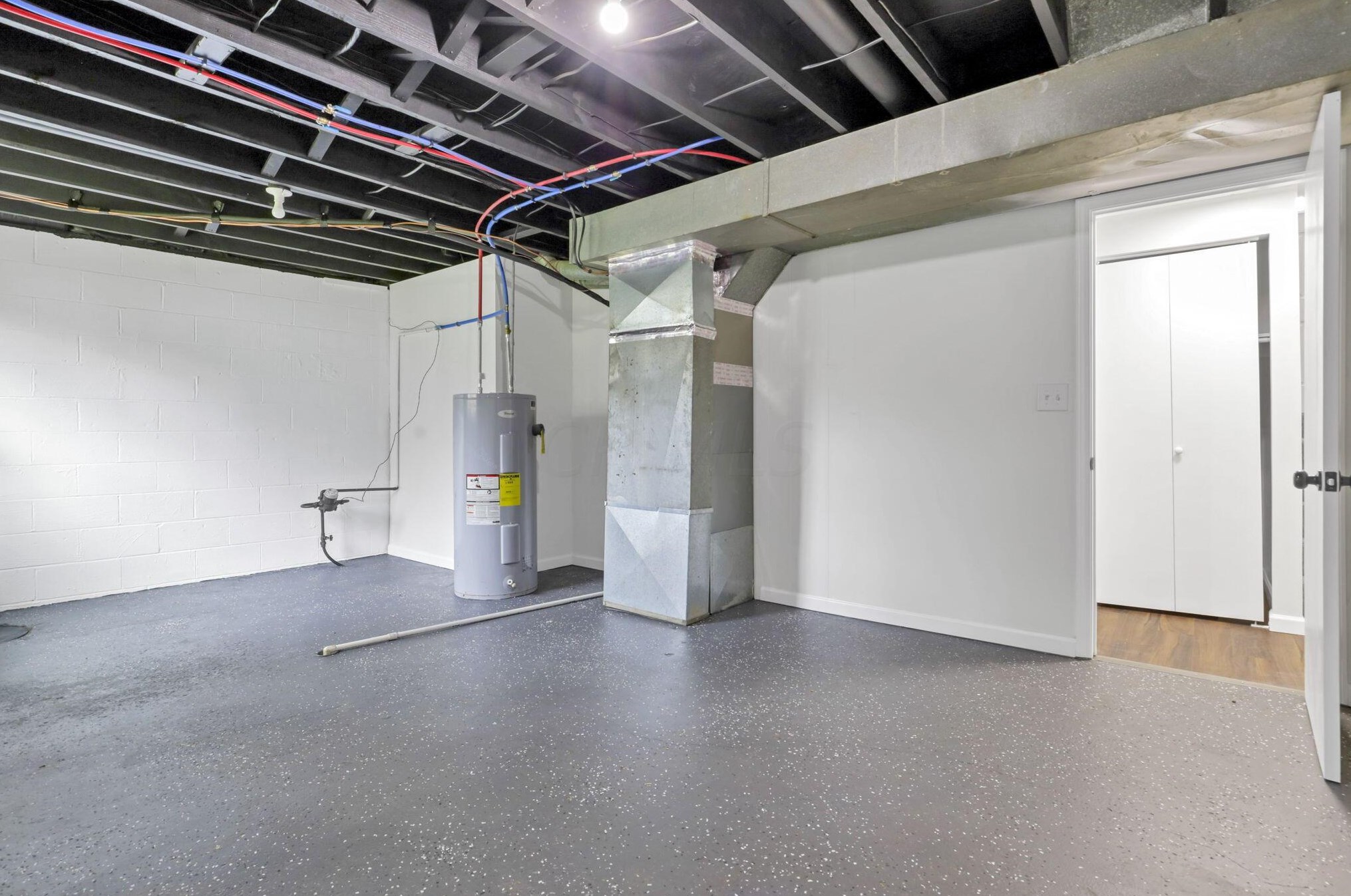 5378 Mountville Ave, Columbus OH  43232-4719 exterior