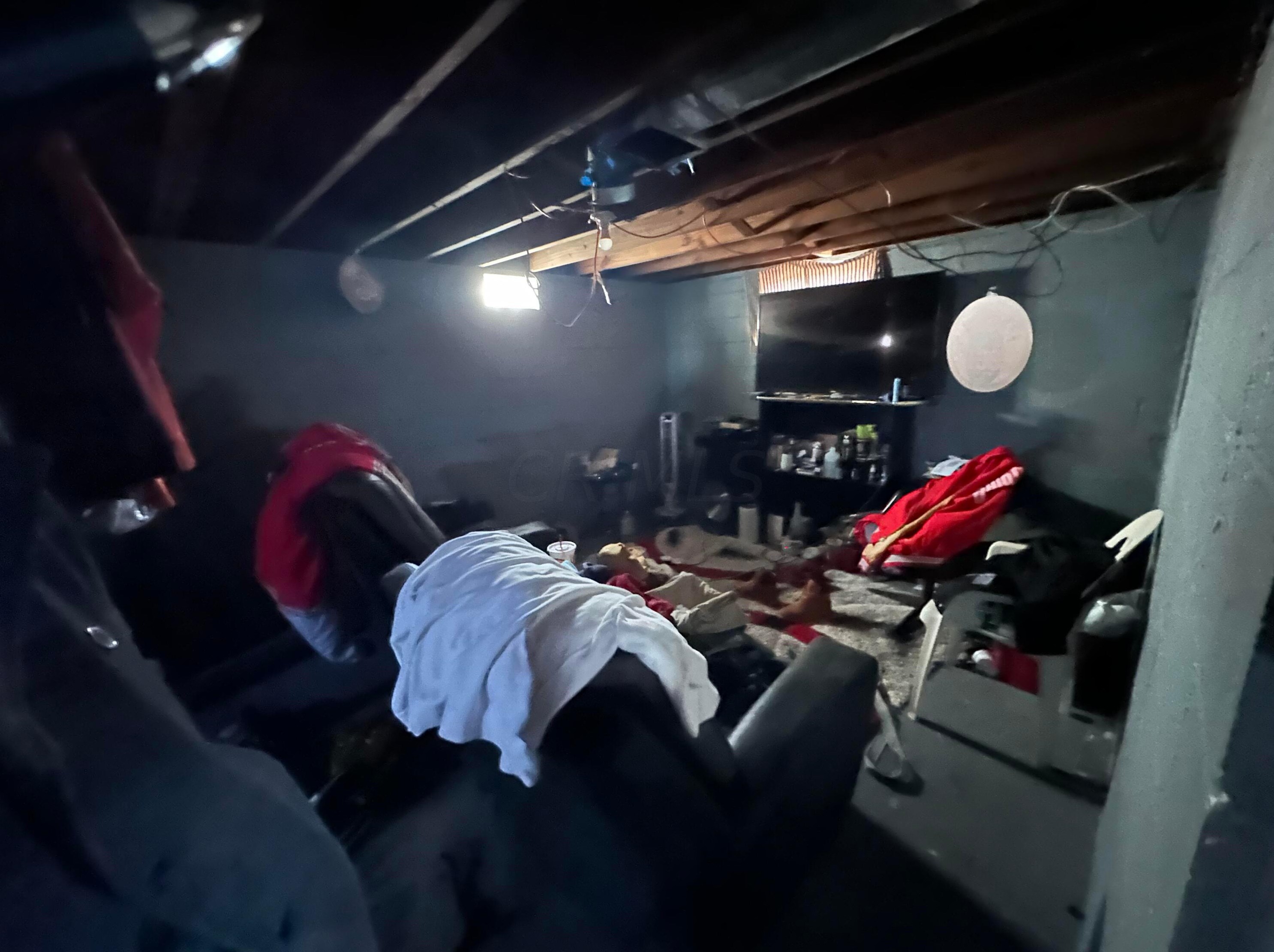 168 Weyant Ave, Columbus OH 43213-1640 exterior