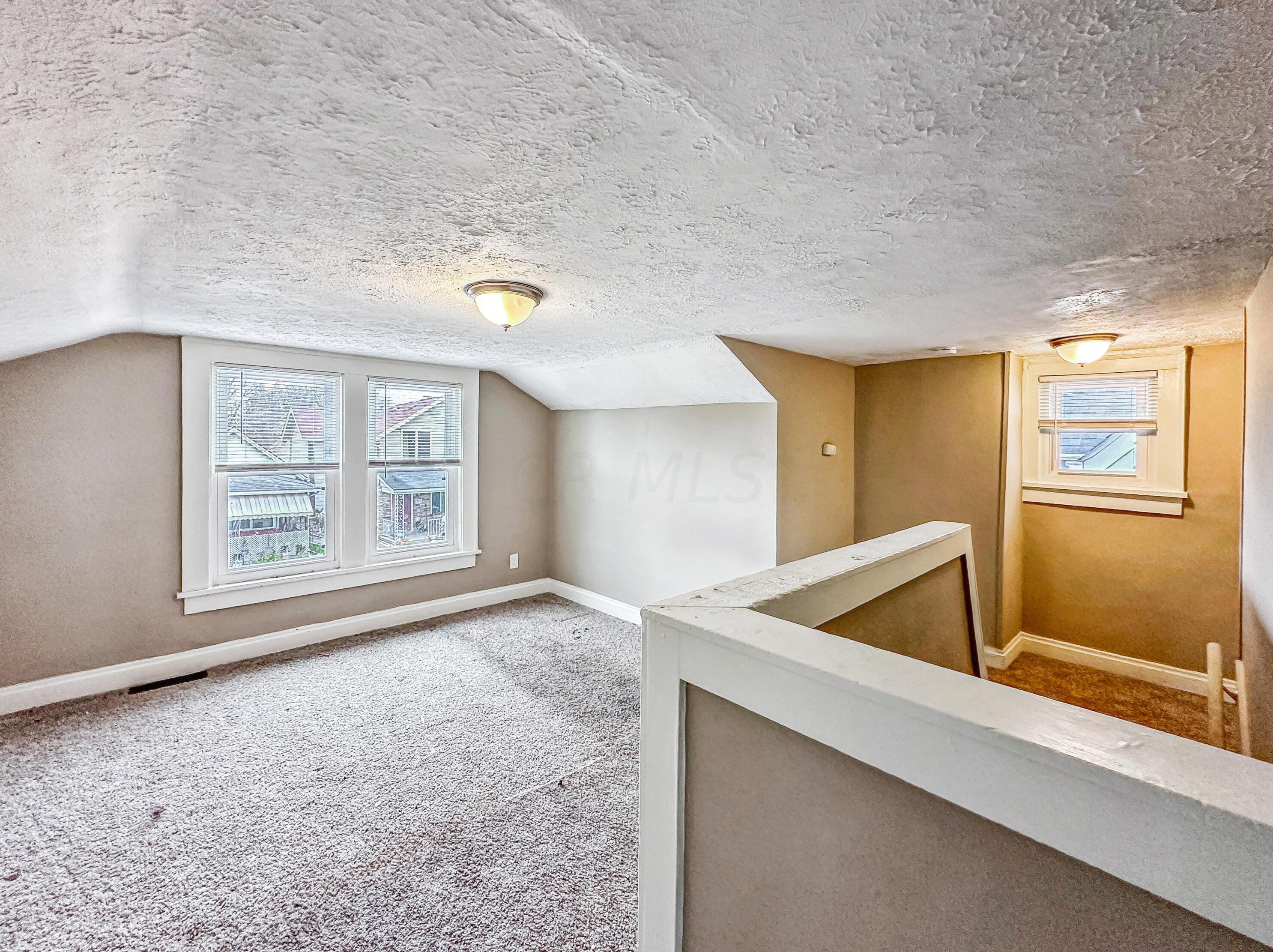 358 Oakley Ave, Columbus OH 43204-3101 exterior