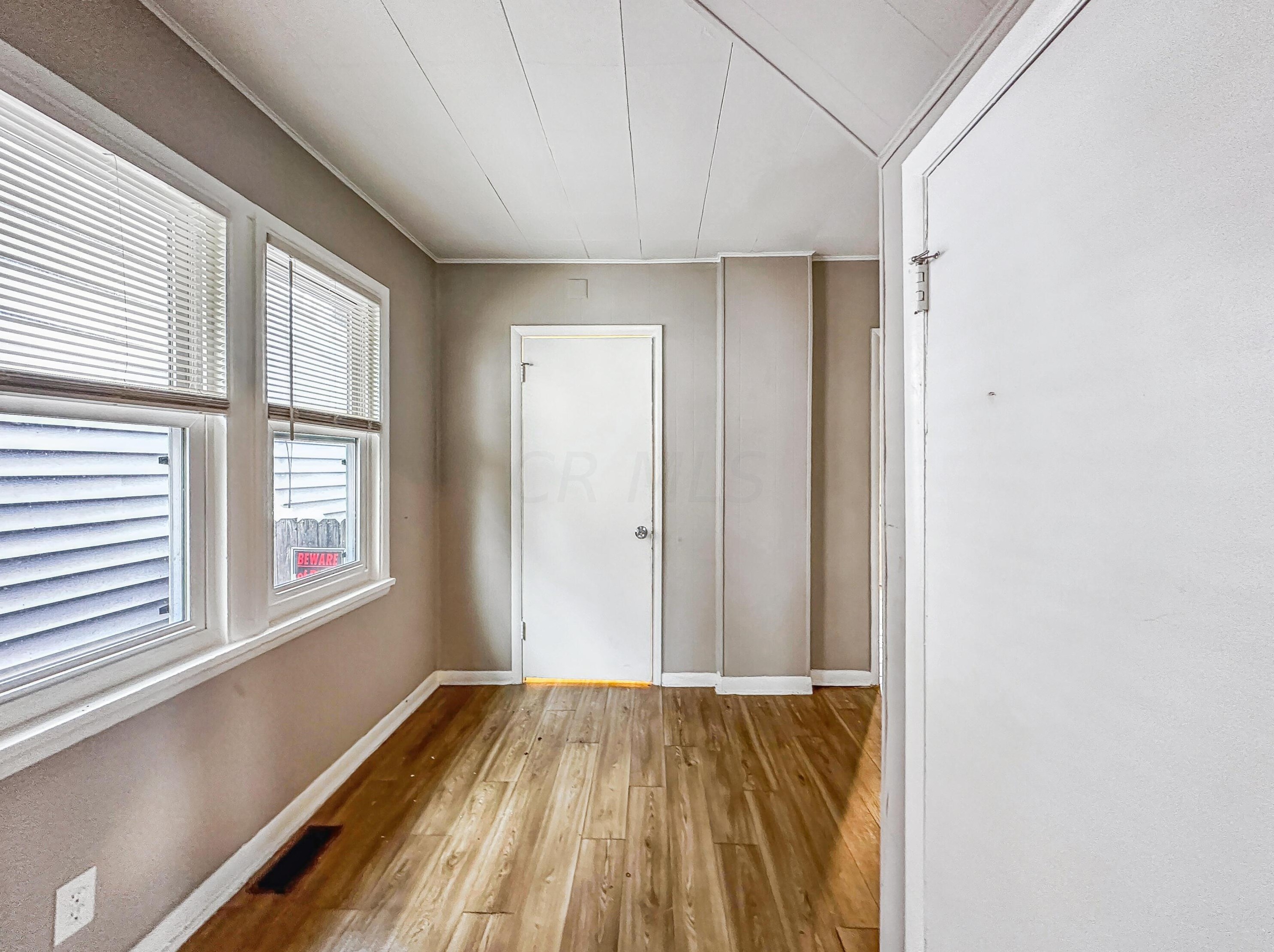 358 Oakley Ave, Columbus OH 43204-3101 exterior