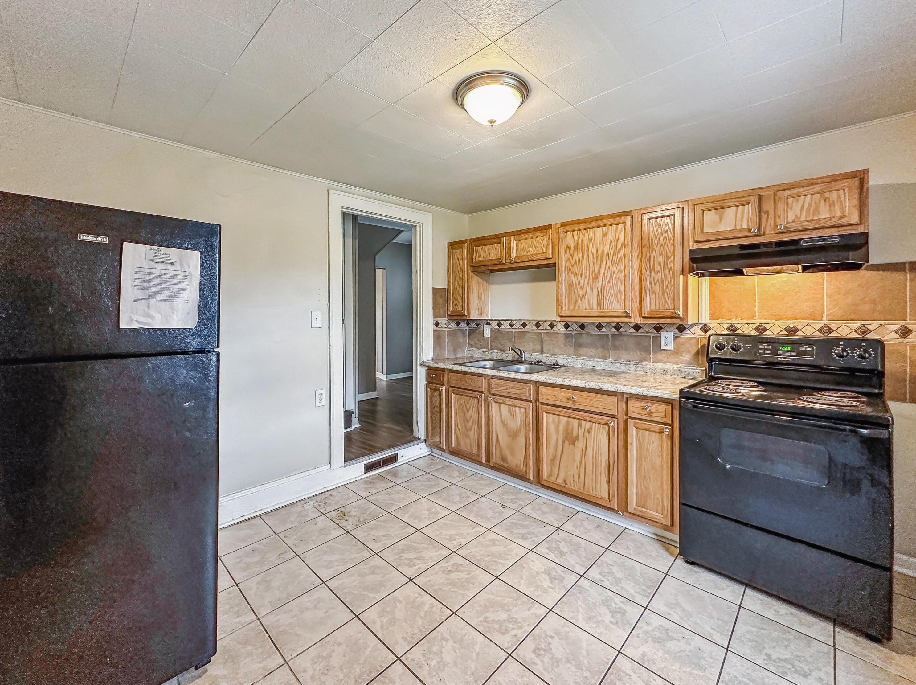 358 Oakley Ave, Columbus OH 43204-3101 exterior