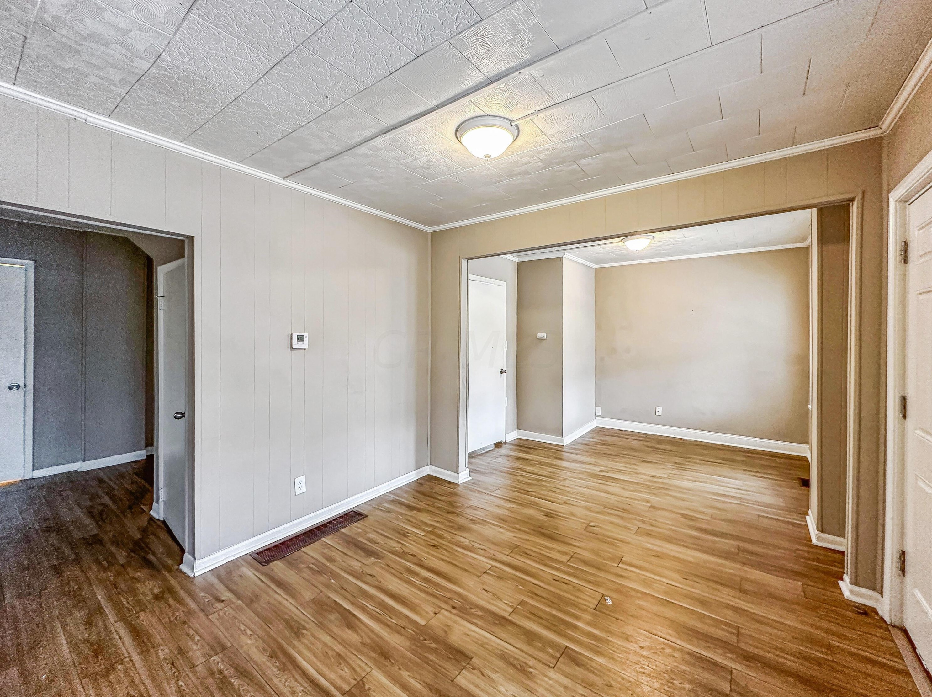 358 Oakley Ave, Columbus OH 43204-3101 exterior