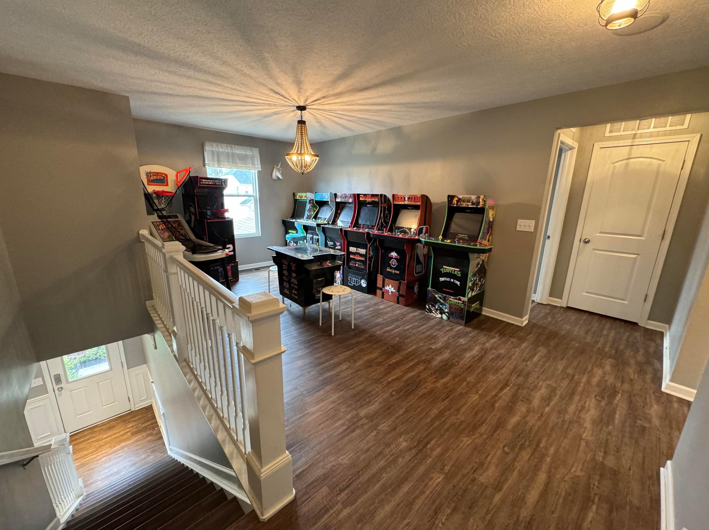 3938 Snowshoe Ave, Darbydale OH  43123-1198 exterior