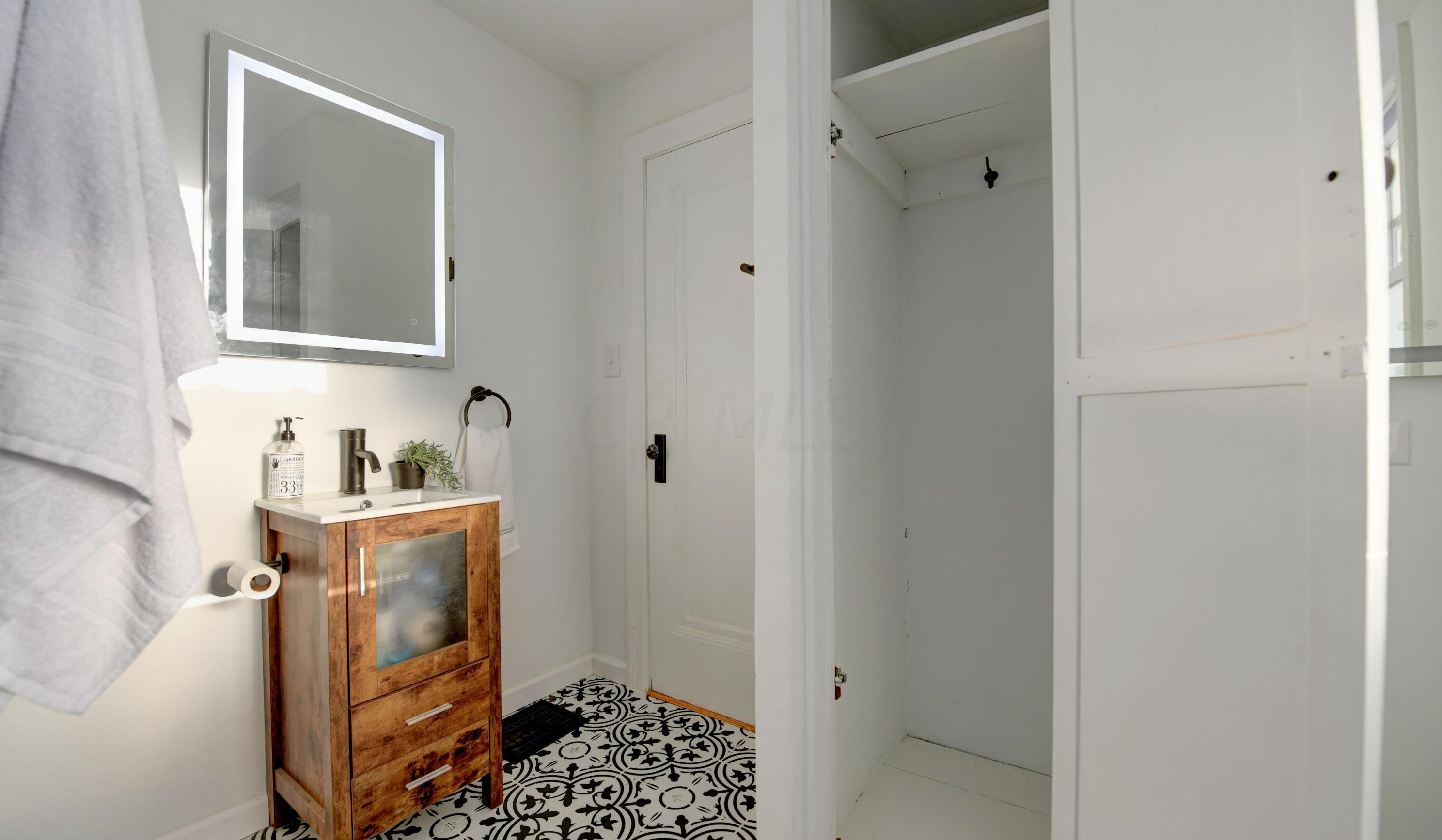 1069 Berkeley Rd, Columbus OH  43206-1703 exterior