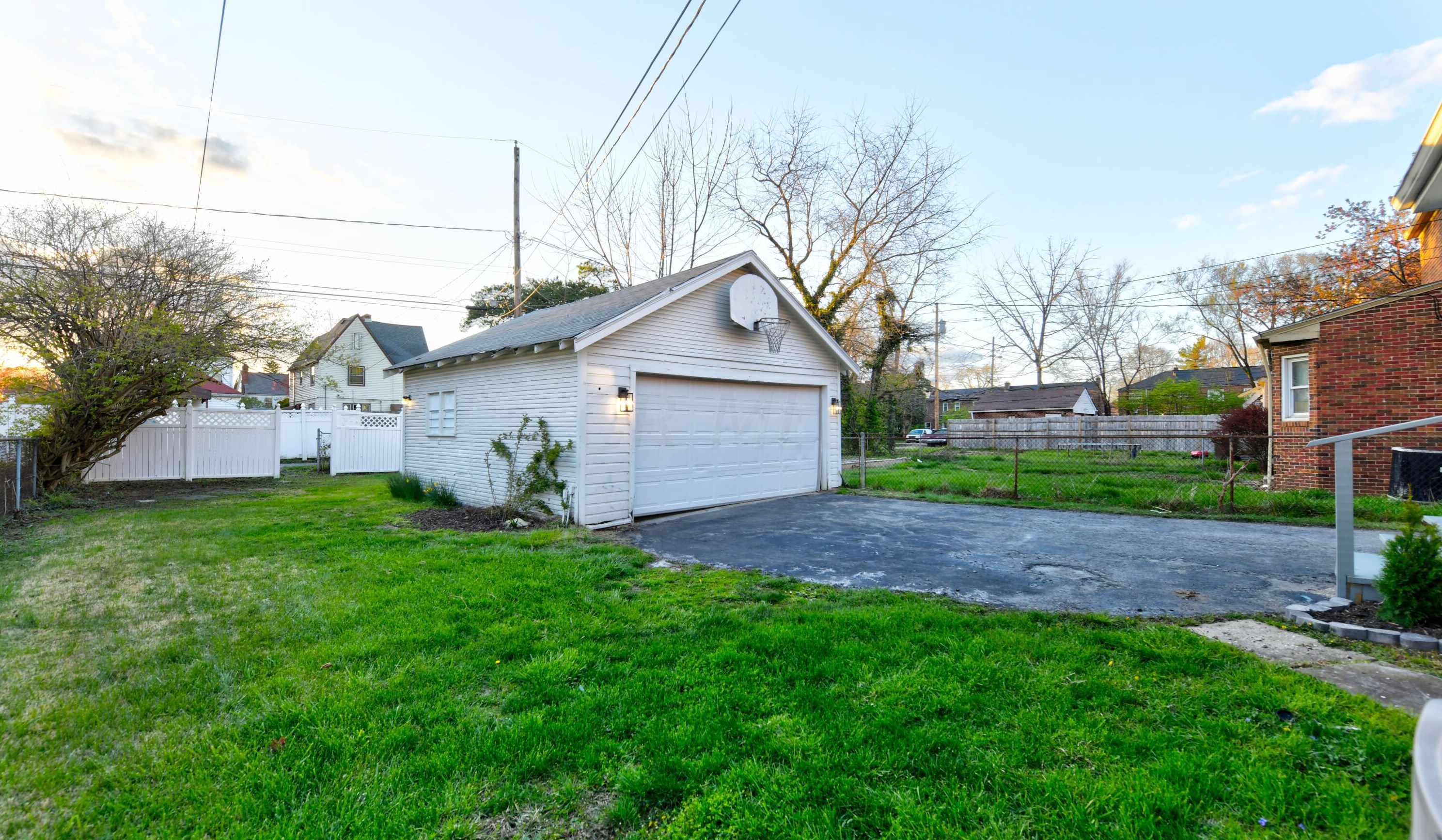 1069 Berkeley Rd, Columbus OH  43206-1703 exterior