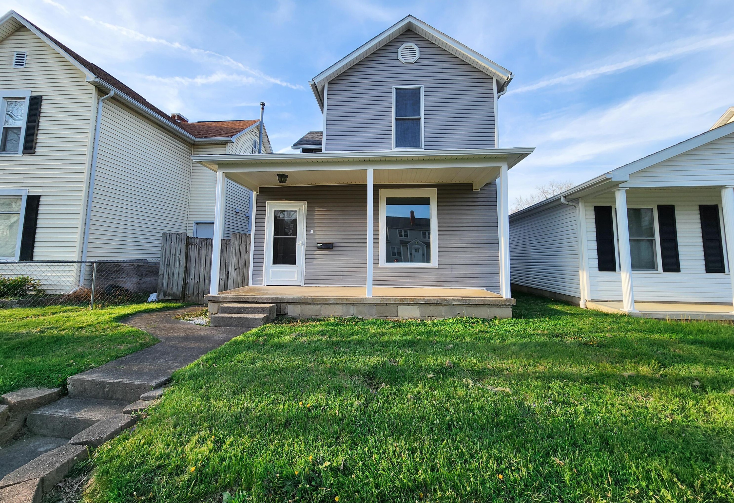 711 Wheeling St, Lancaster OH 43130-3630 exterior