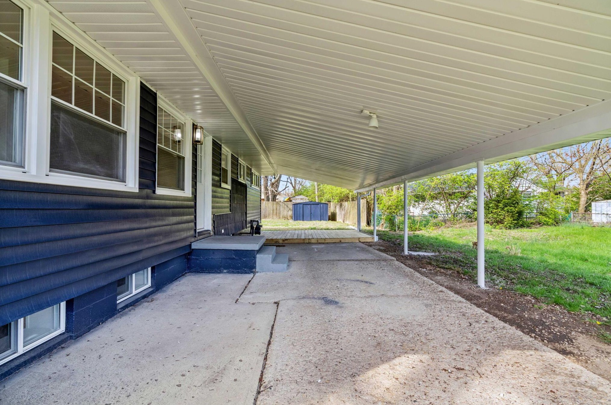 4588 Rodney Rd, Columbus OH  43227-1340 exterior