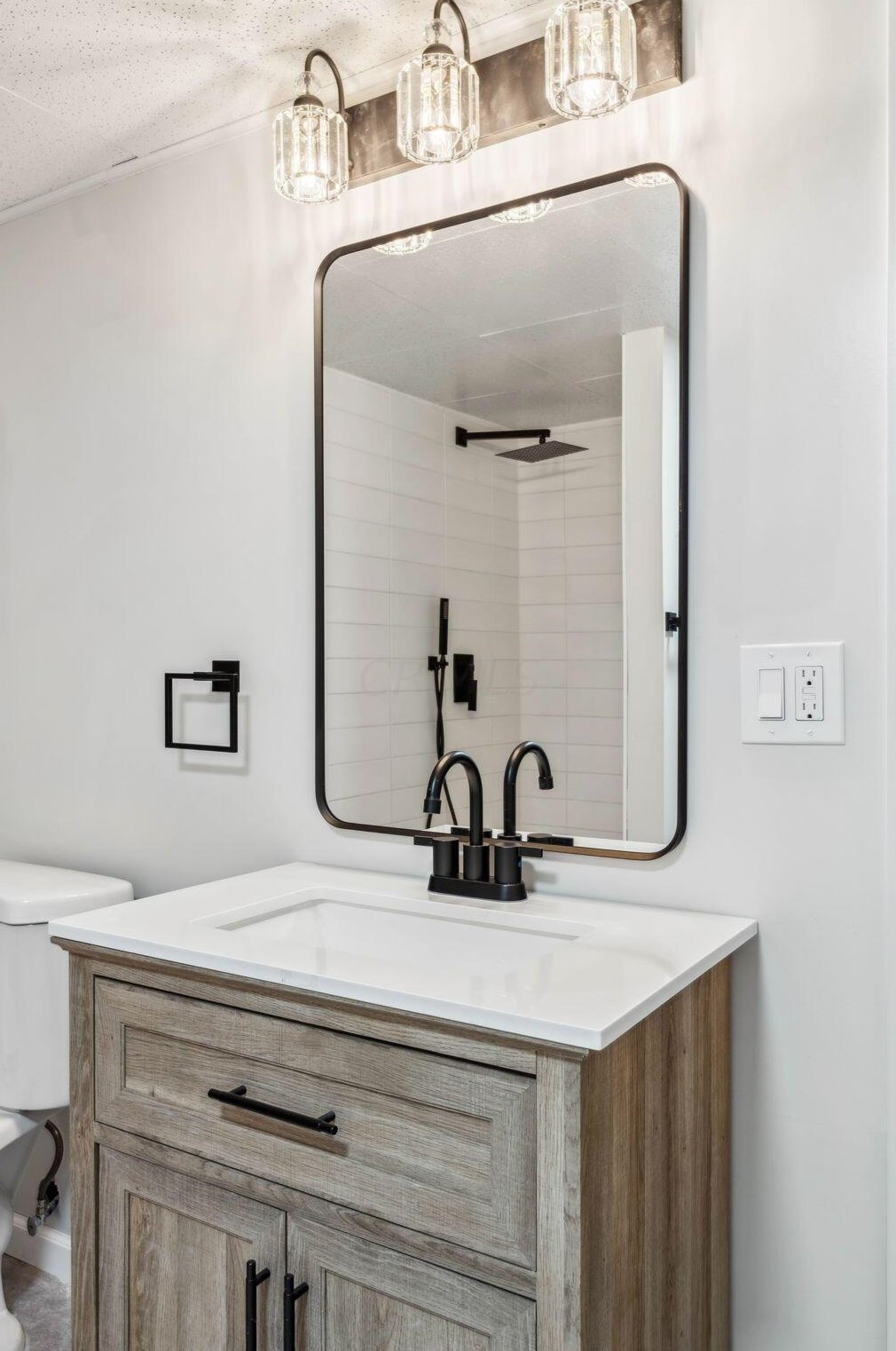 4588 Rodney Rd, Columbus OH  43227-1340 exterior