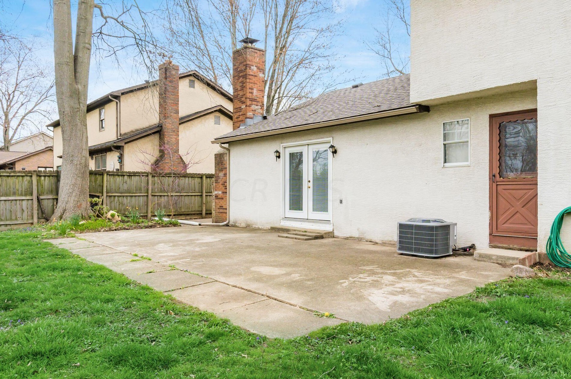 2625 Youngs Grove Rd, Columbus OH  43231-2915 exterior