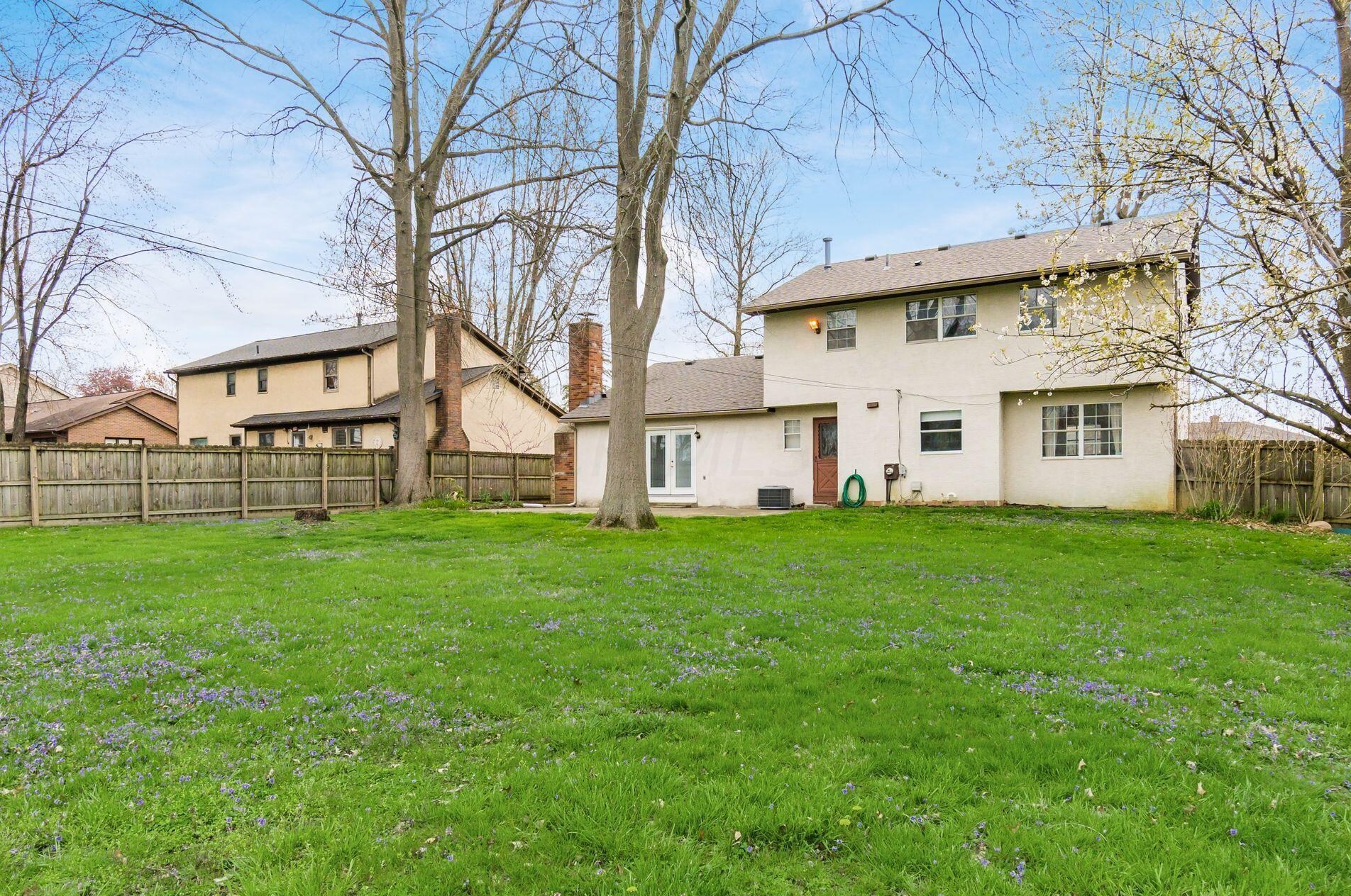 2625 Youngs Grove Rd, Columbus OH  43231-2915 exterior
