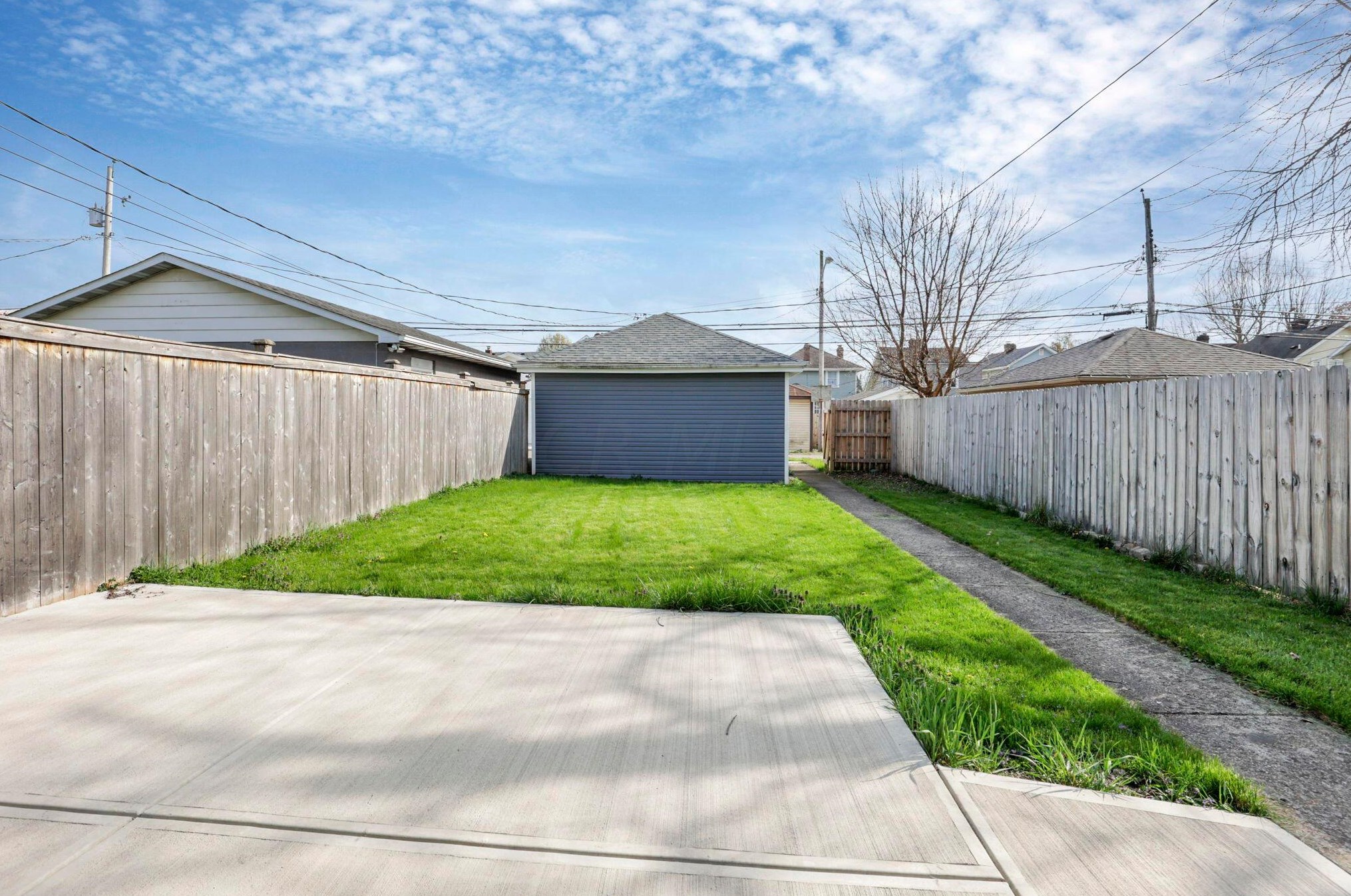 221 Markison Ave, Columbus OH  43207-1132 exterior