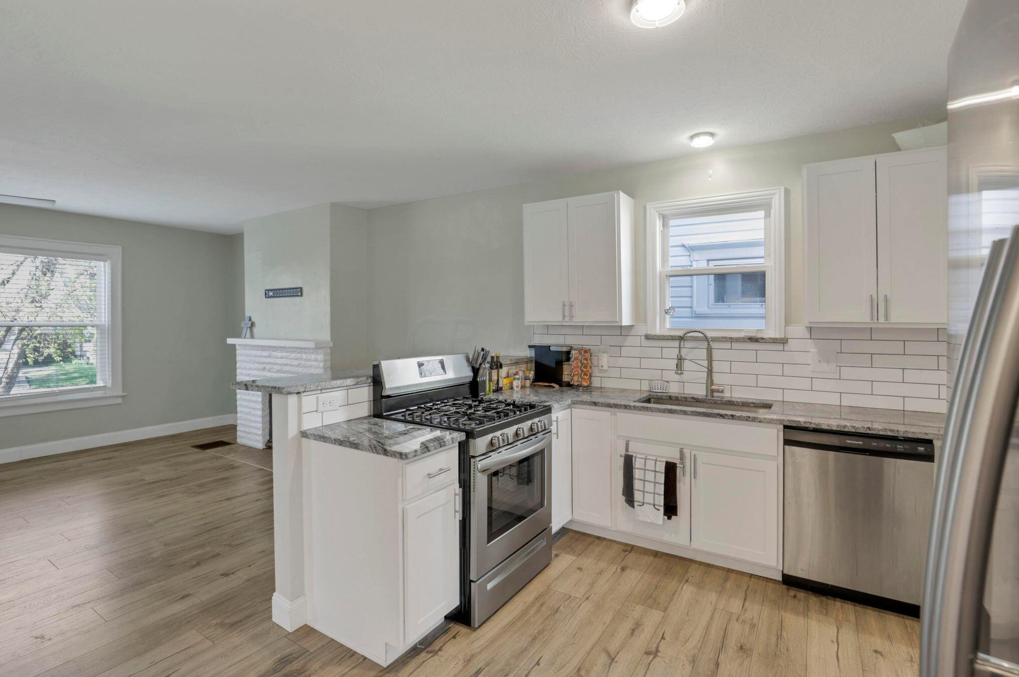 221 Markison Ave, Columbus OH  43207-1132 exterior