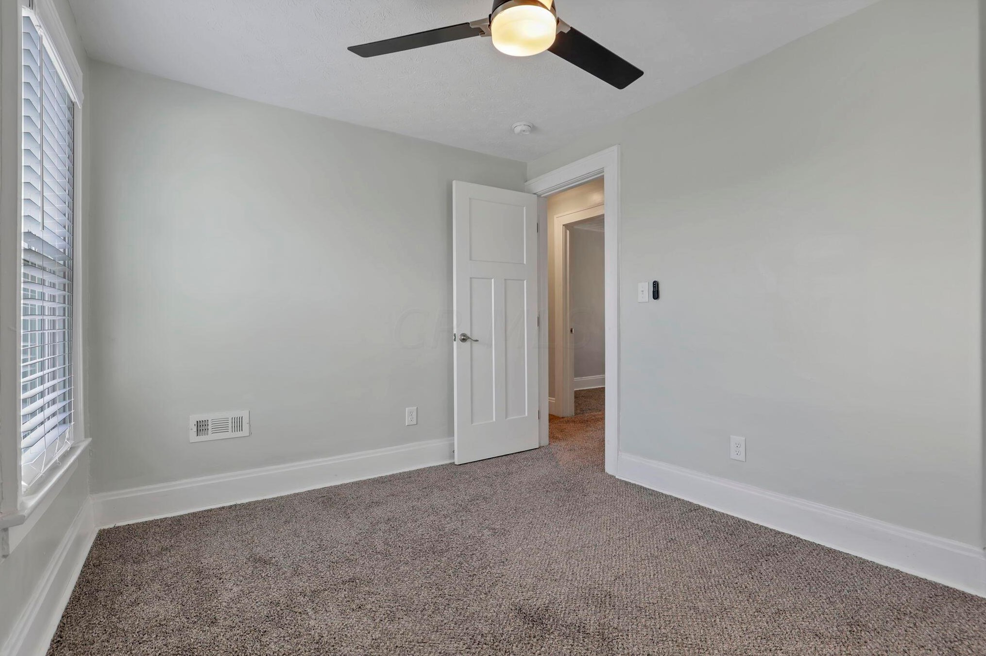 221 Markison Ave, Columbus OH  43207-1132 exterior