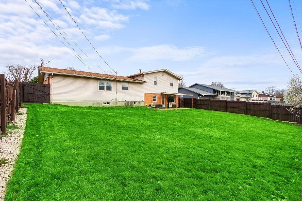 112 Organ St, Bellefontaine OH  43311-2722 exterior