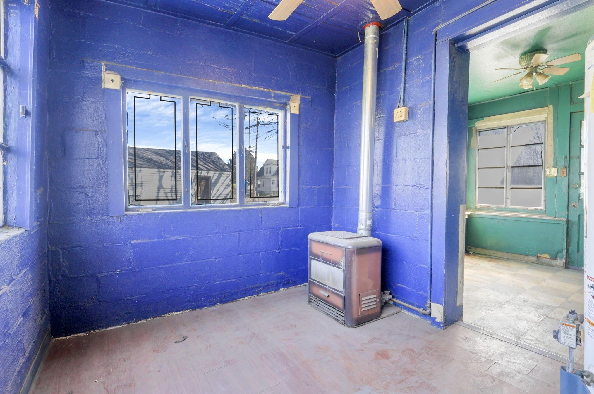 992 Thomas Ave, Columbus OH  43223-1553 exterior