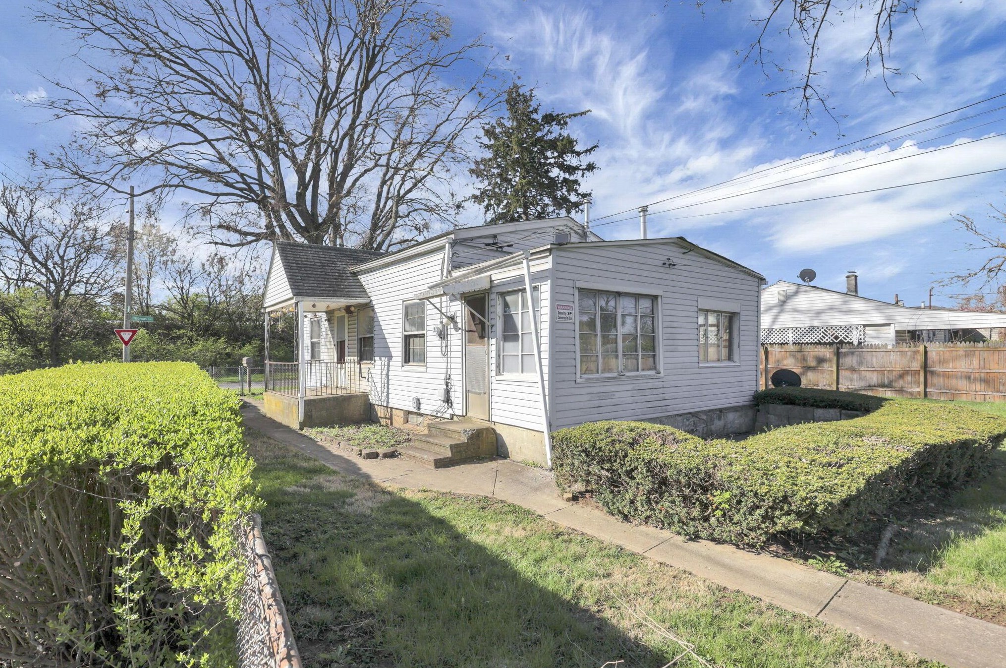 992 Thomas Ave, Columbus OH  43223-1553 exterior