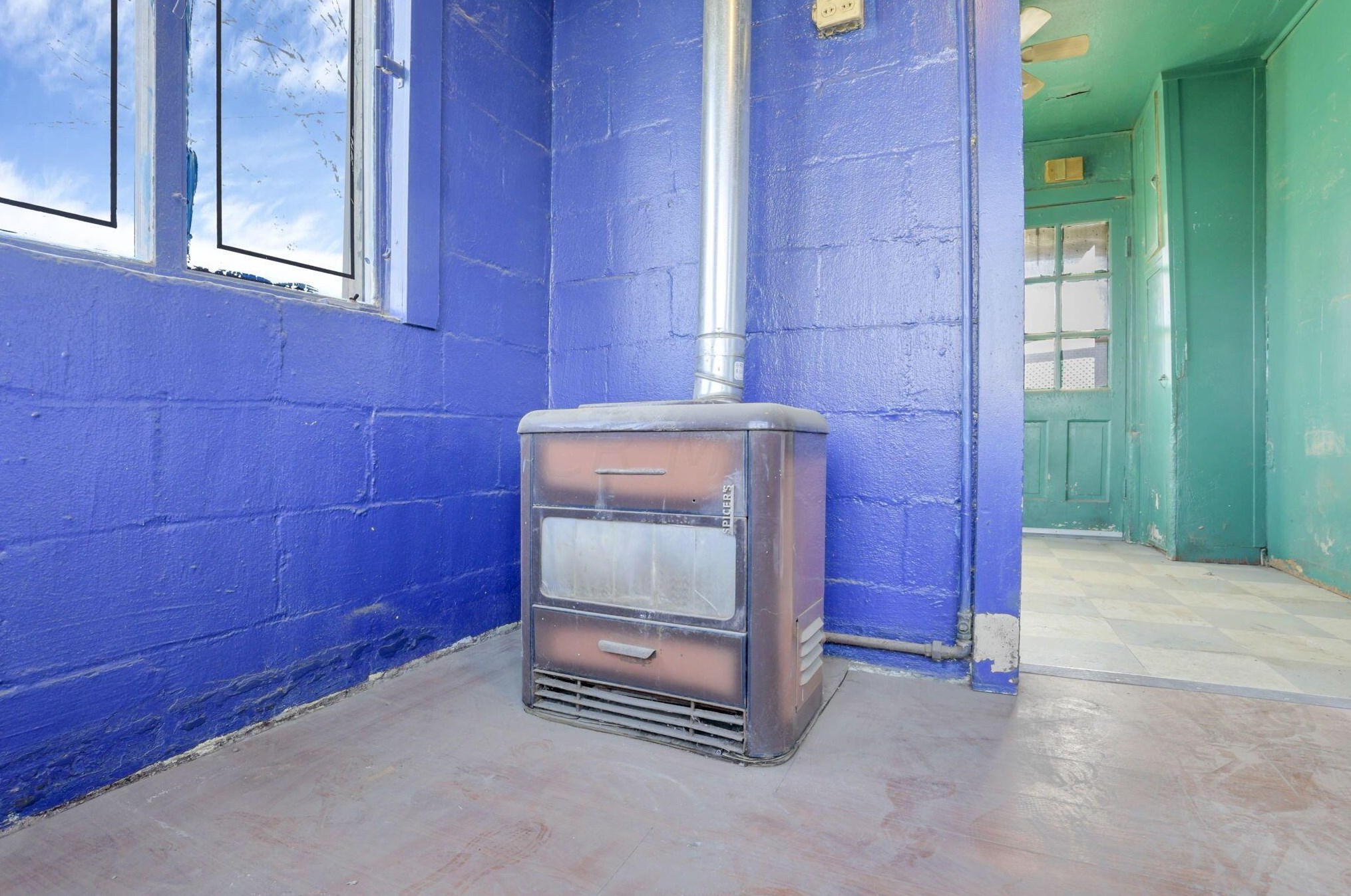 992 Thomas Ave, Columbus OH  43223-1553 exterior