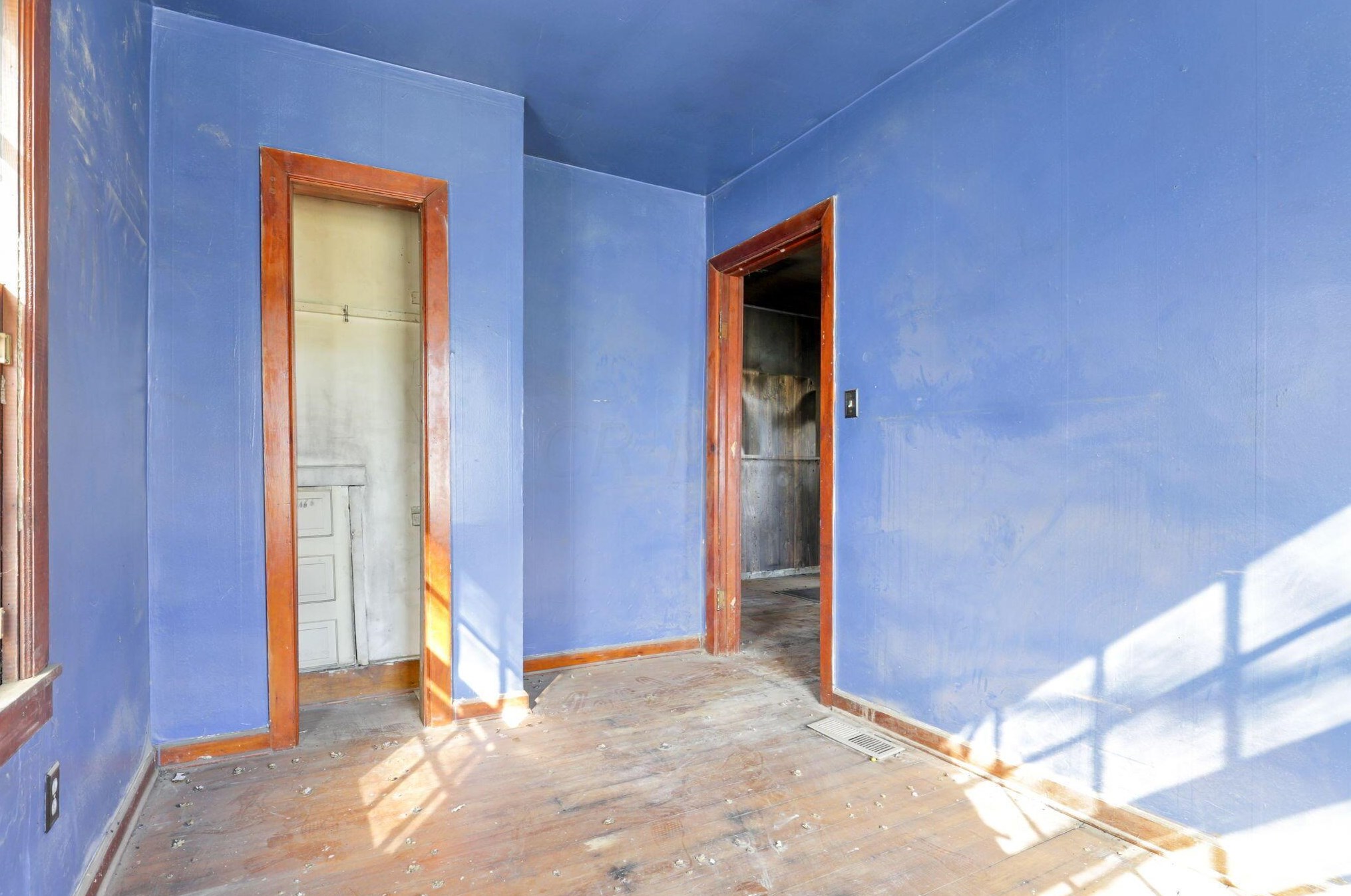 992 Thomas Ave, Columbus OH  43223-1553 exterior