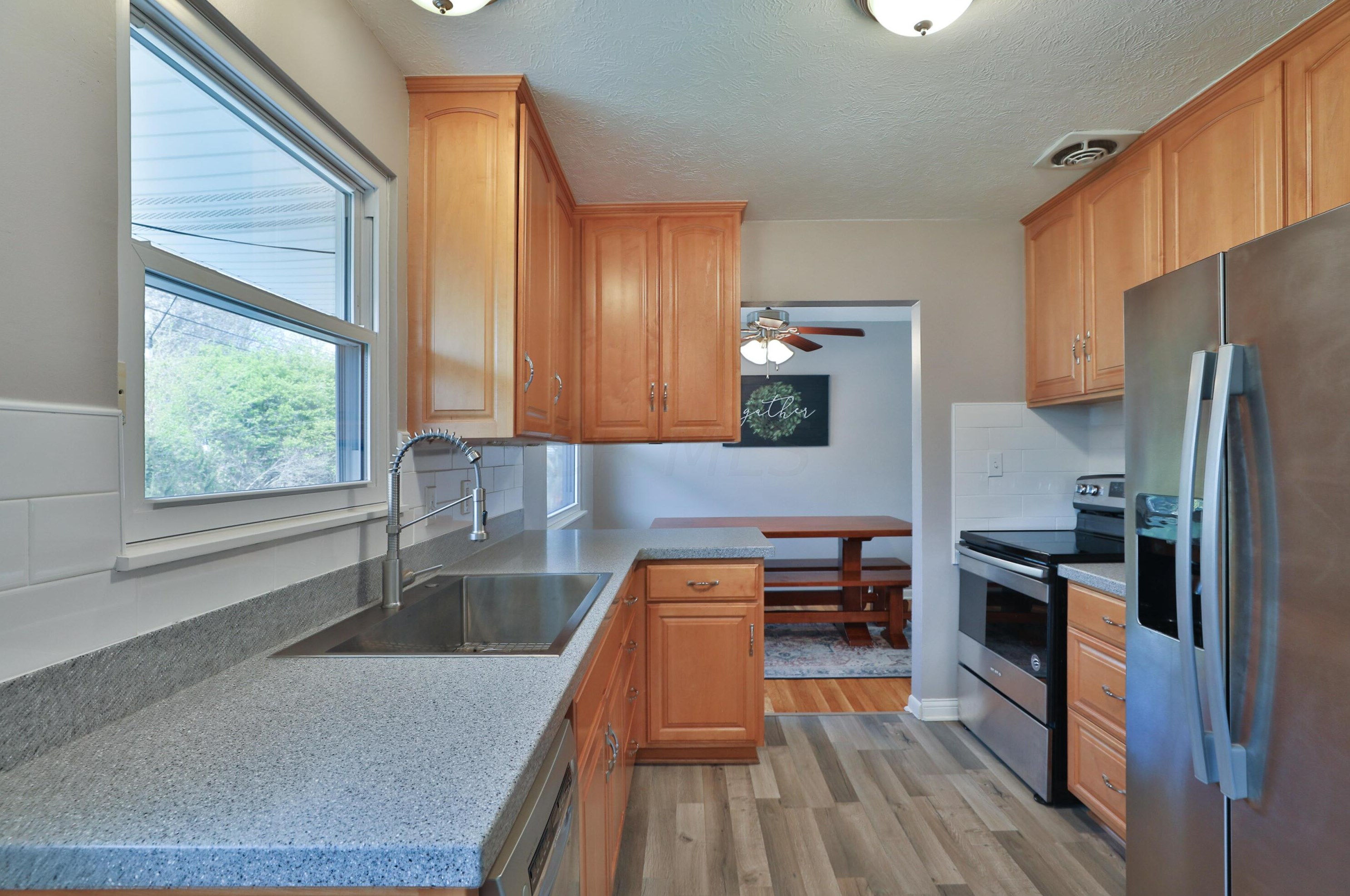 276 Stafford Ave, Columbus OH  43085-3137 exterior