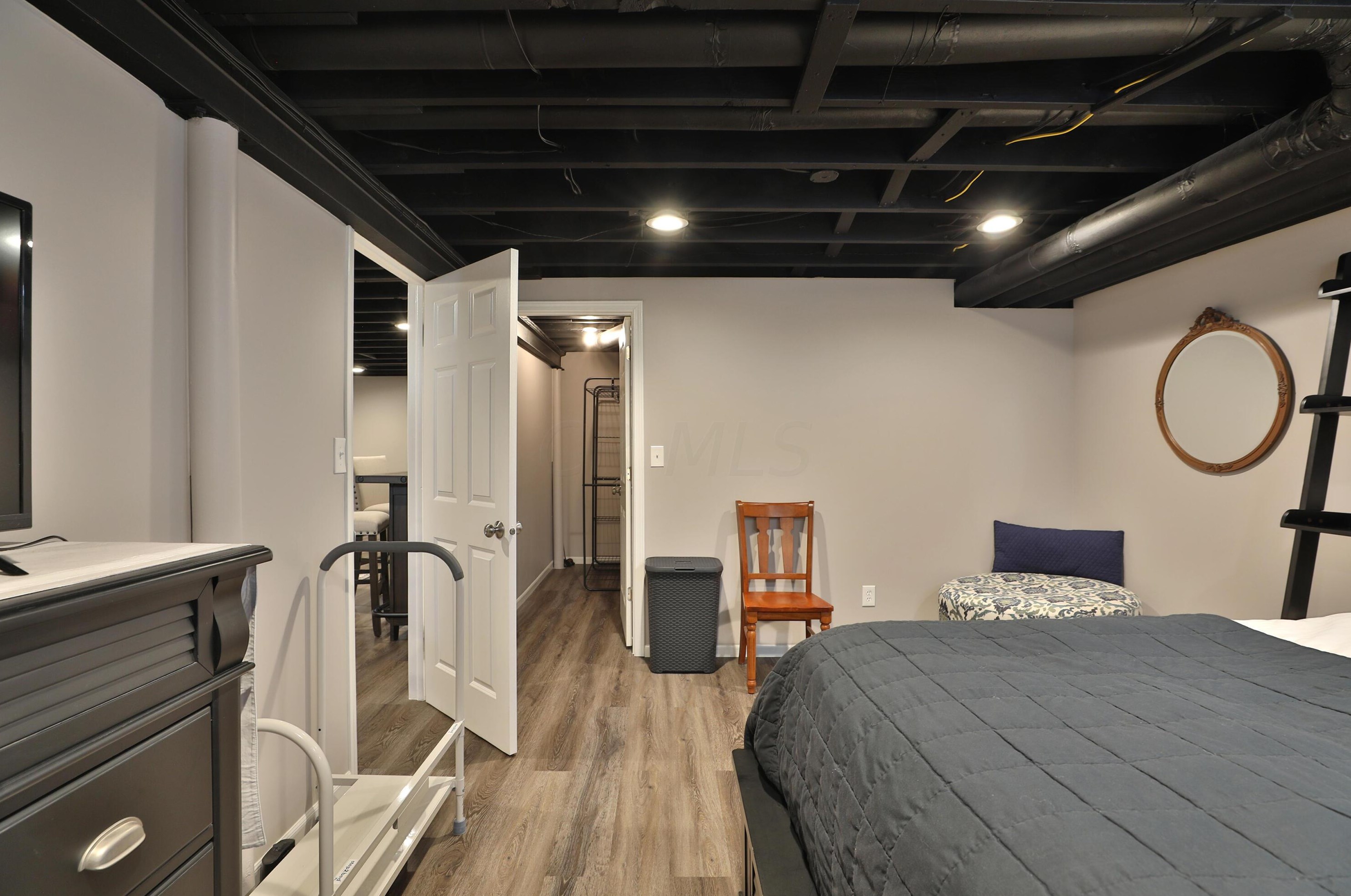 276 Stafford Ave, Columbus OH  43085-3137 exterior