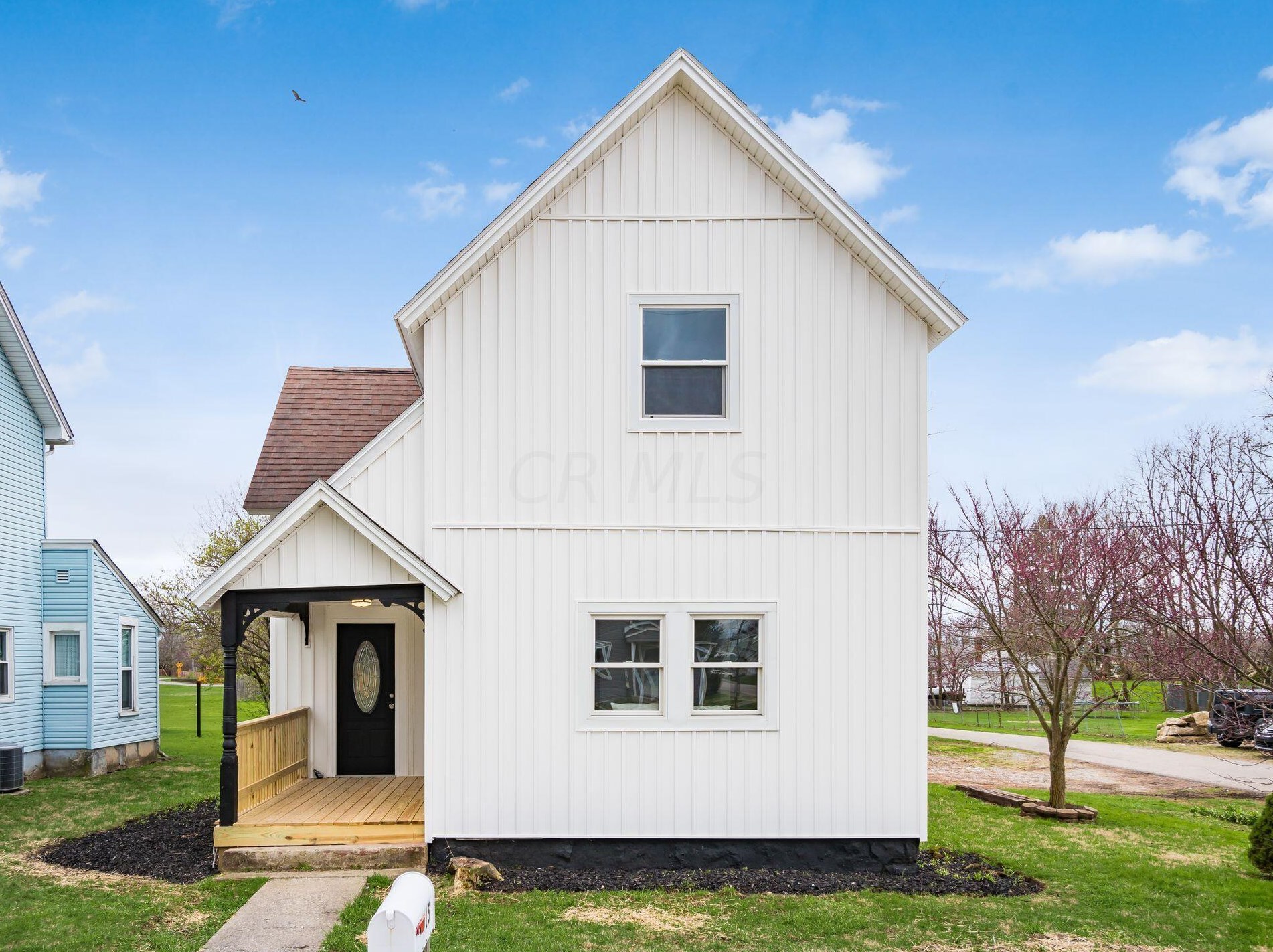 915 Chillicothe Ave, Bellefontaine OH  43311-1009 exterior