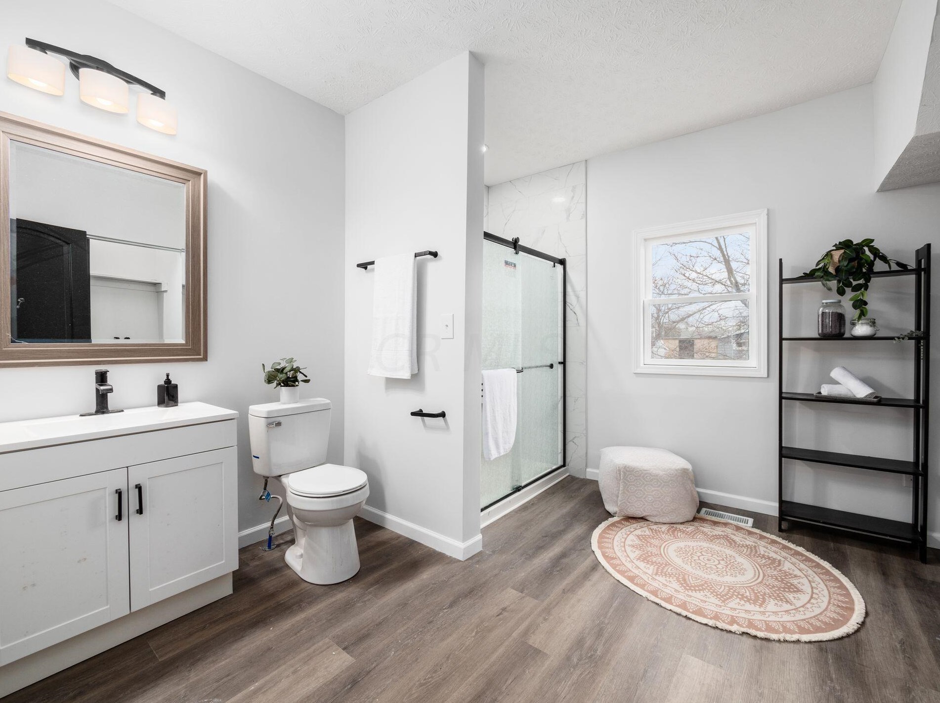 915 Chillicothe Ave, Bellefontaine OH  43311-1009 exterior