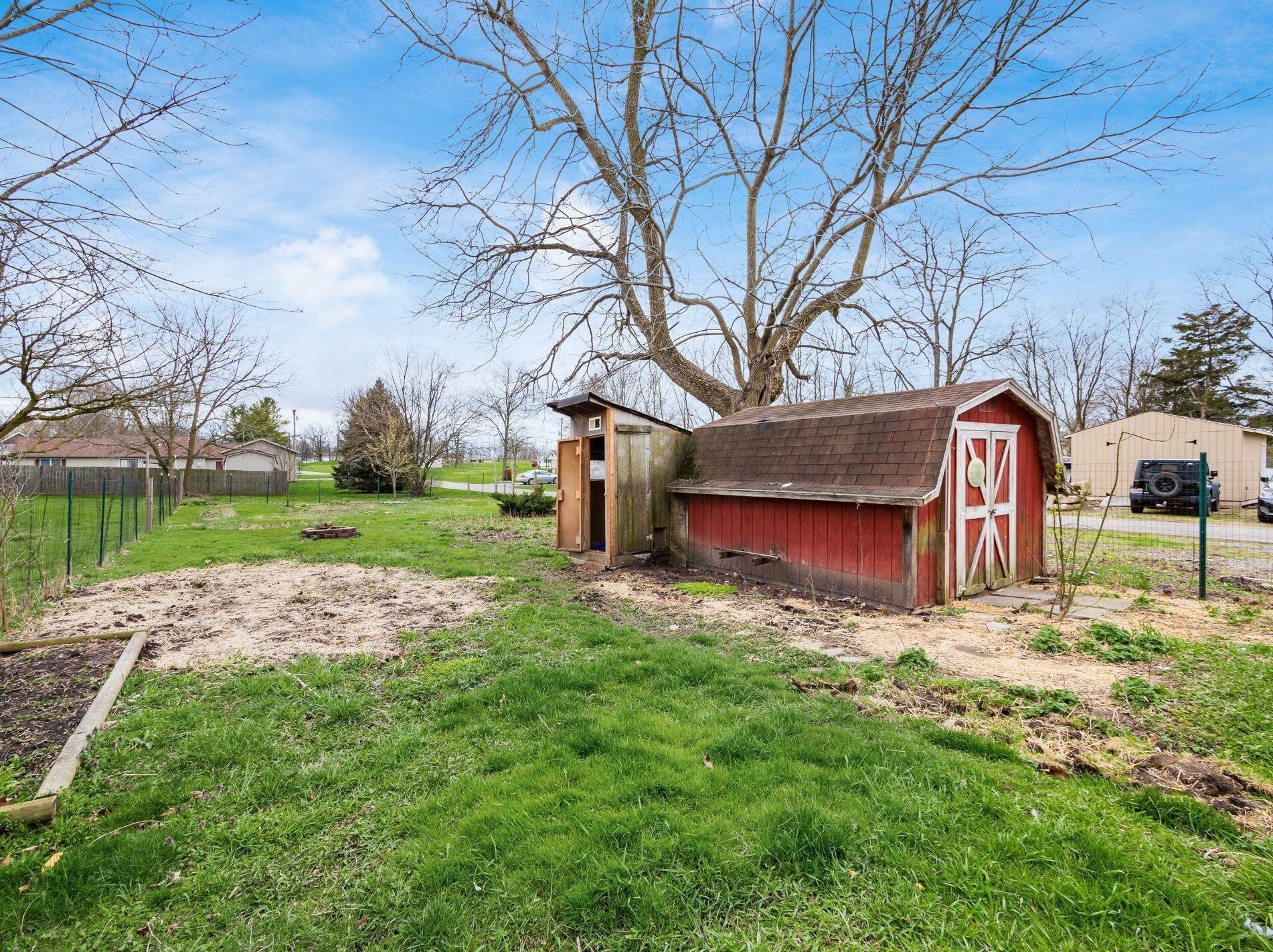 915 Chillicothe Ave, Bellefontaine OH  43311-1009 exterior