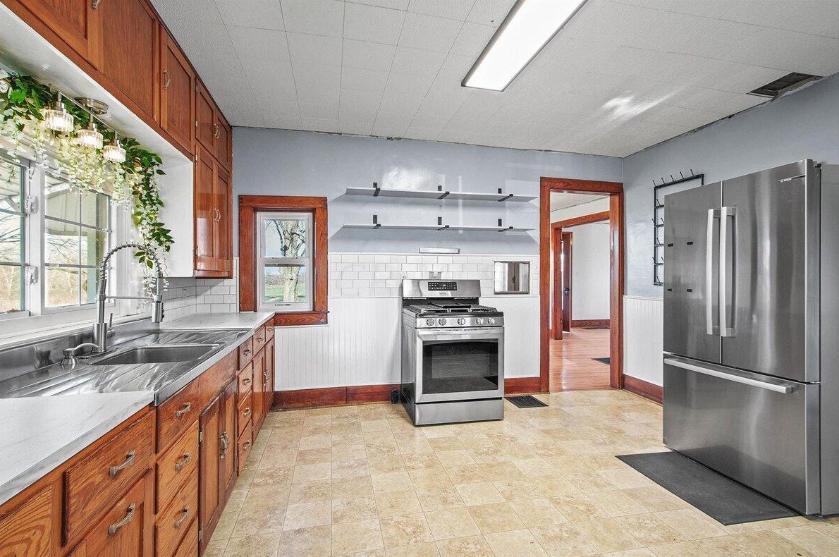 2873 County Road 31, Bellefontaine OH  43311-9777 exterior