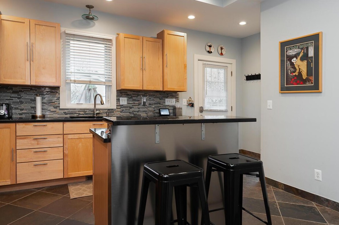 350 Gates St, Columbus OH  43206-3628 exterior