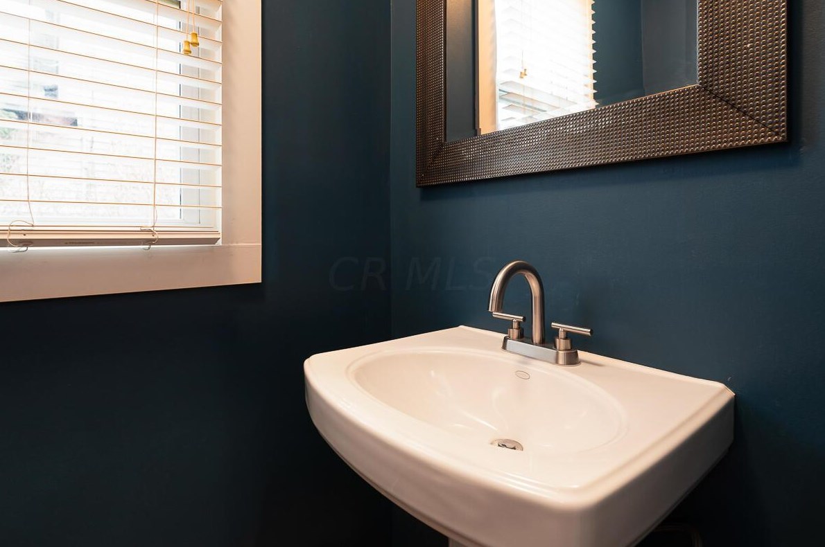 350 Gates St, Columbus OH  43206-3628 exterior