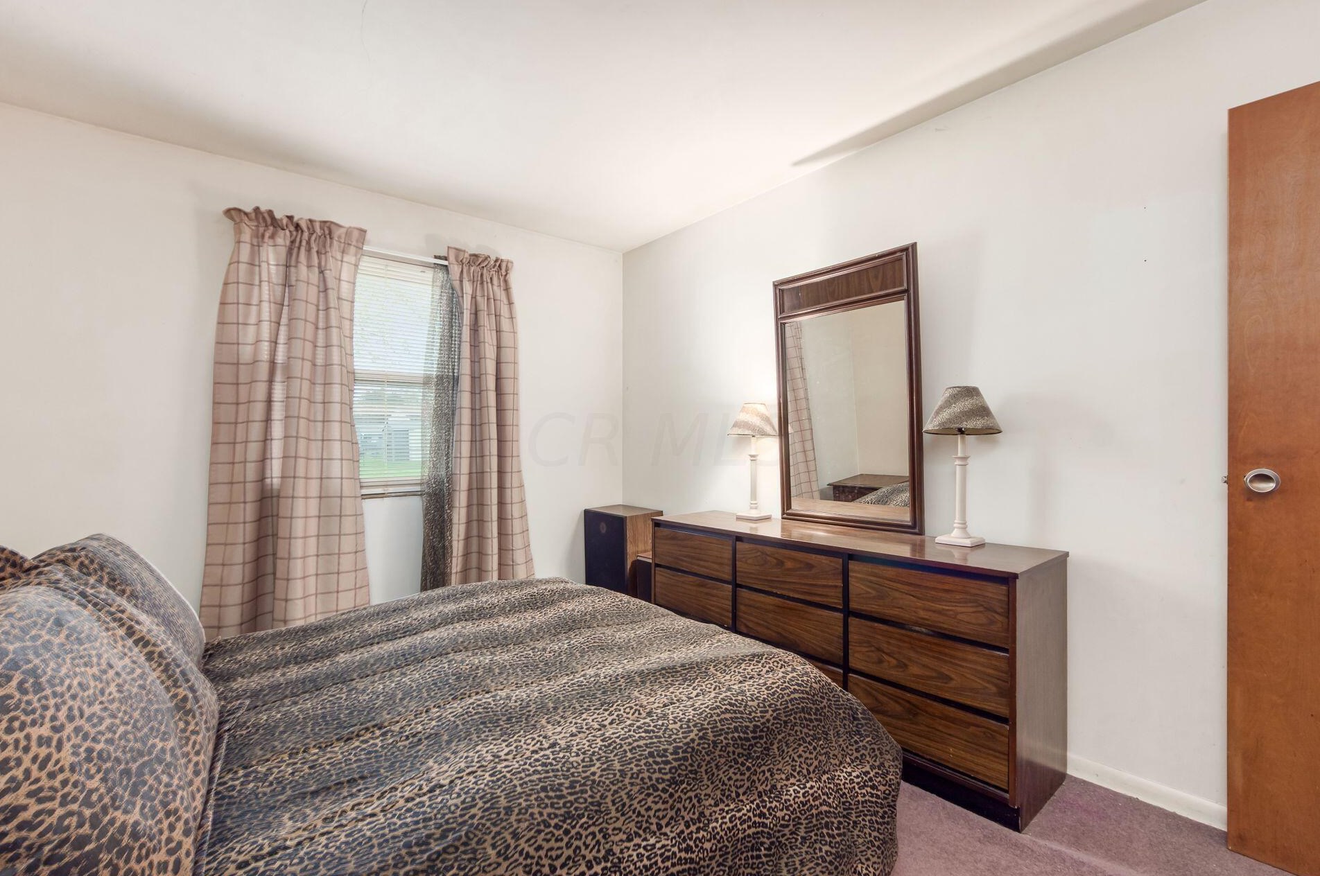 1631 Burley Dr, Columbus OH  43207-2705 exterior