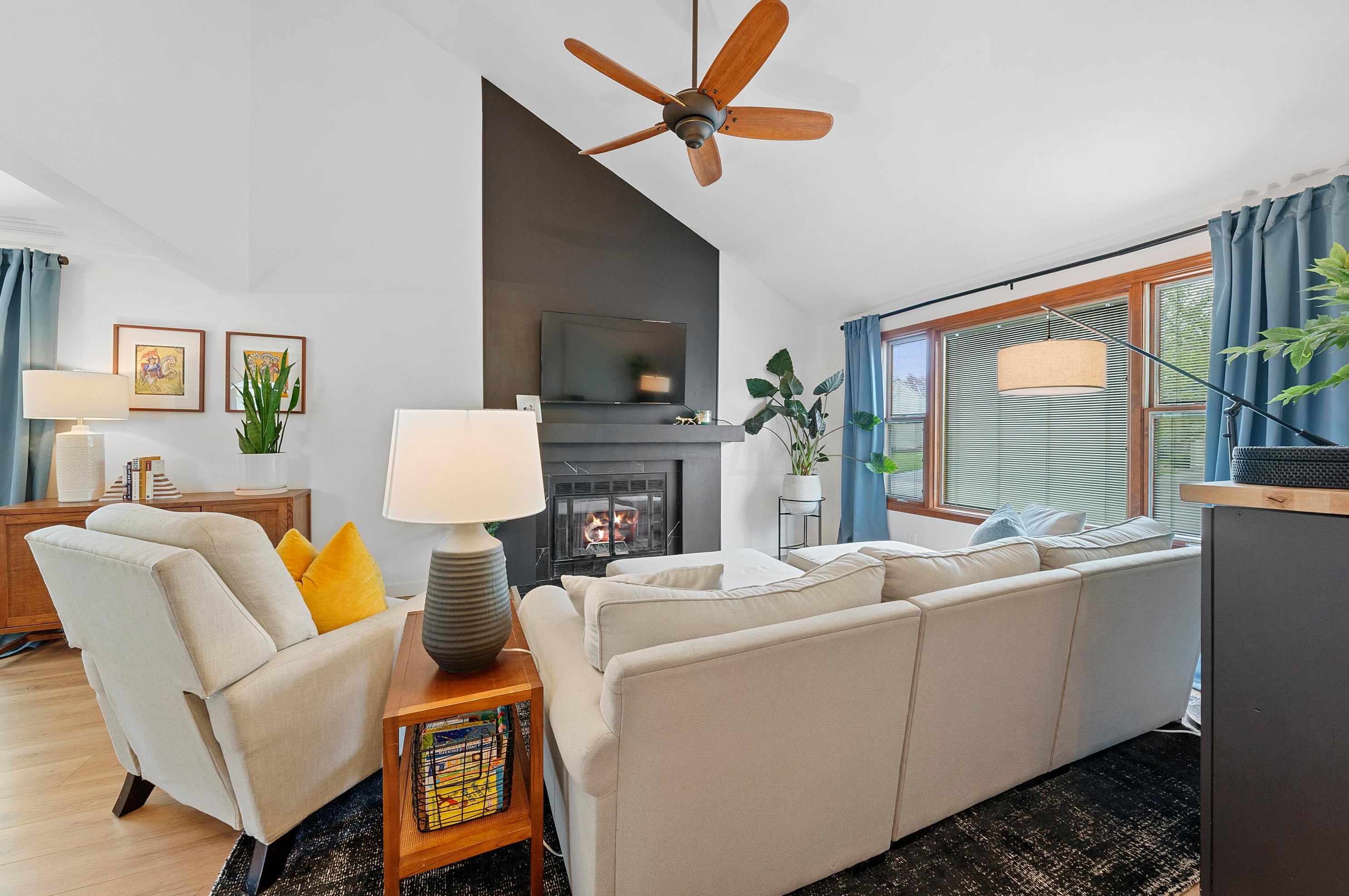 7244 Hopewell Ct, Dublin OH  43017-2899 exterior