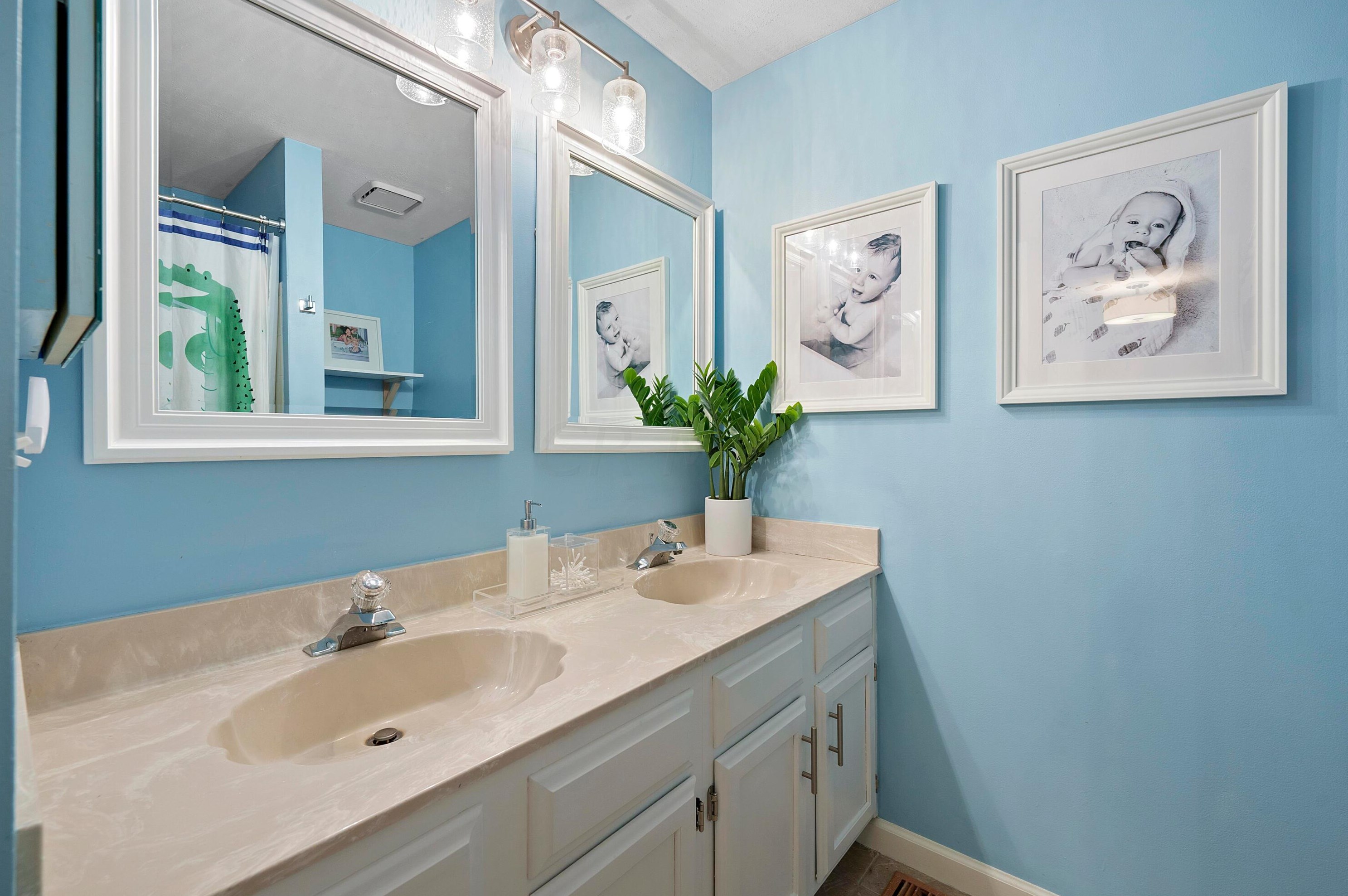 7244 Hopewell Ct, Dublin OH  43017-2899 exterior