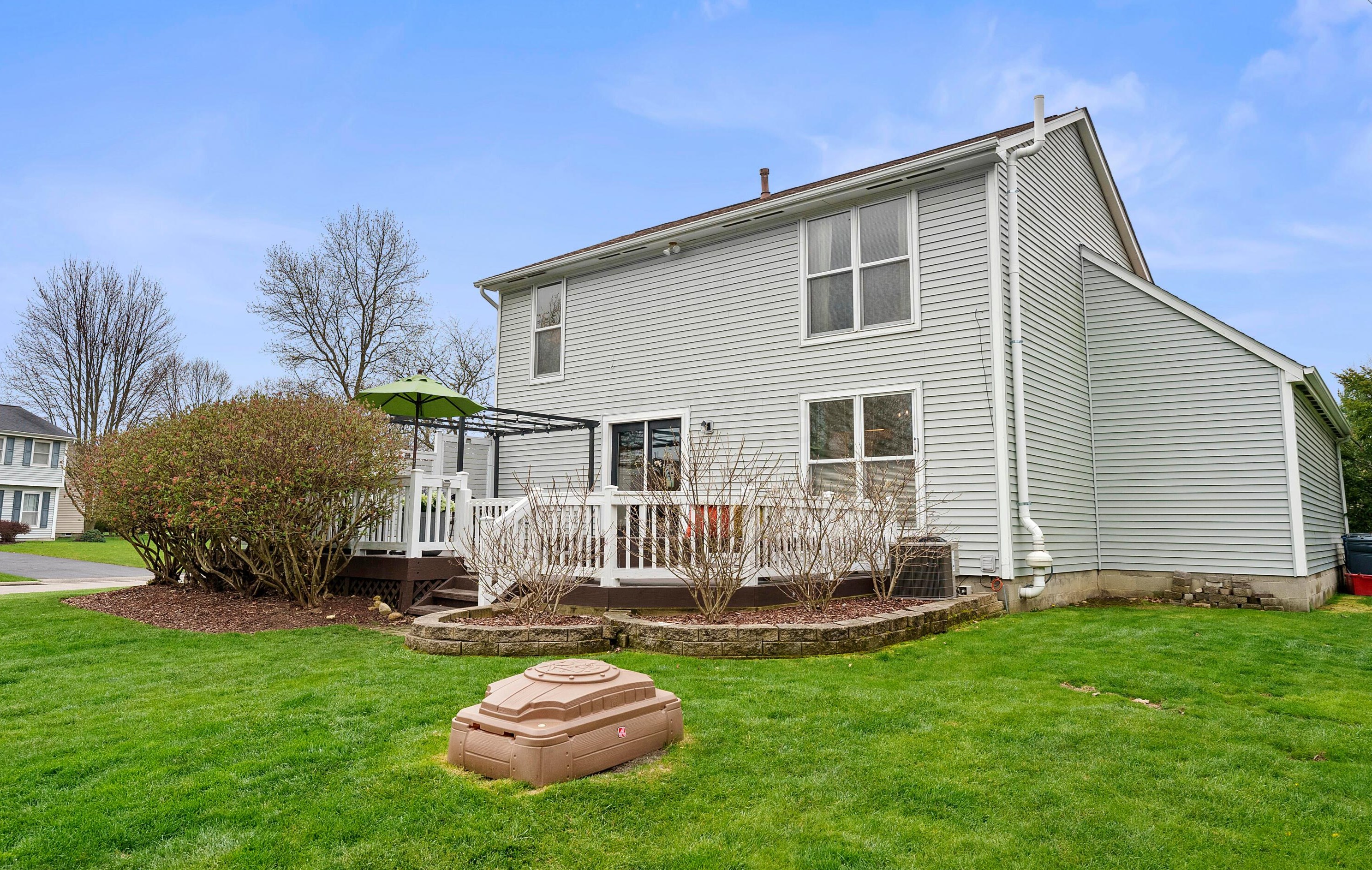 7244 Hopewell Ct, Dublin OH  43017-2899 exterior