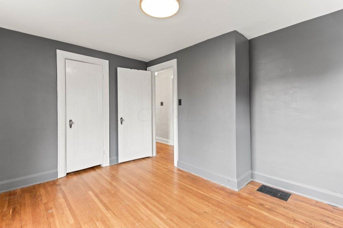 970 Kelton Ave, Columbus OH  43206-1736 exterior