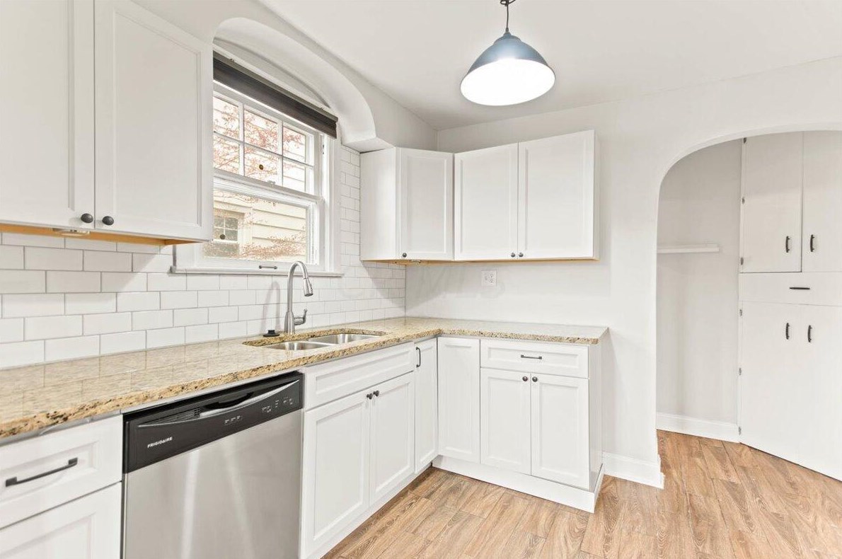 970 Kelton Ave, Columbus OH  43206-1736 exterior