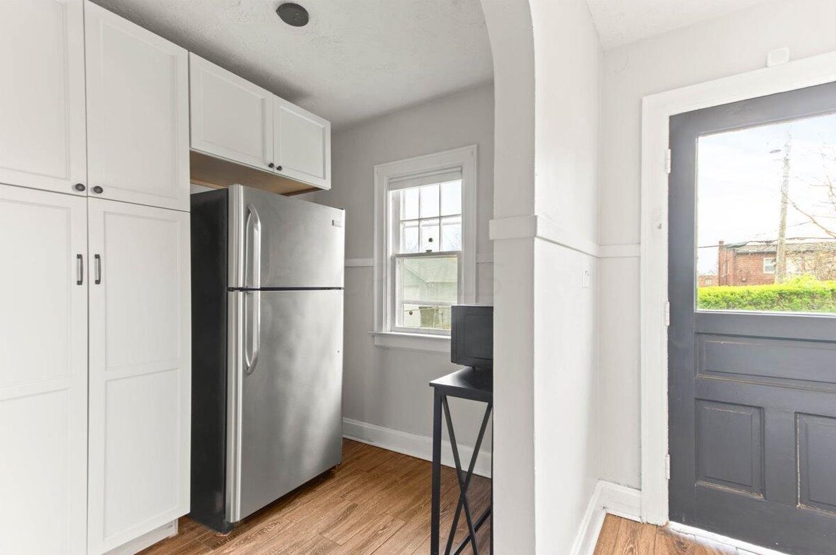 970 Kelton Ave, Columbus OH  43206-1736 exterior