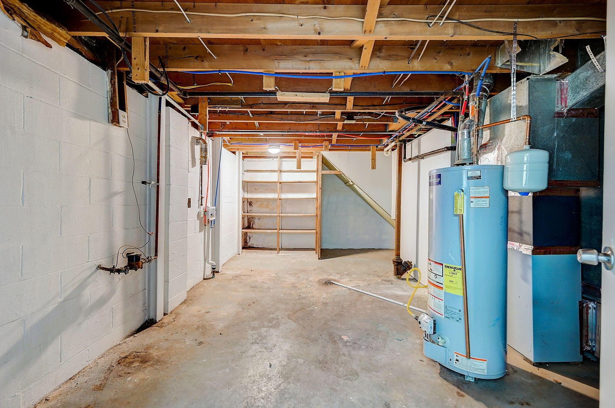 3958 Signal Dr, Columbus OH 43232-6381 exterior