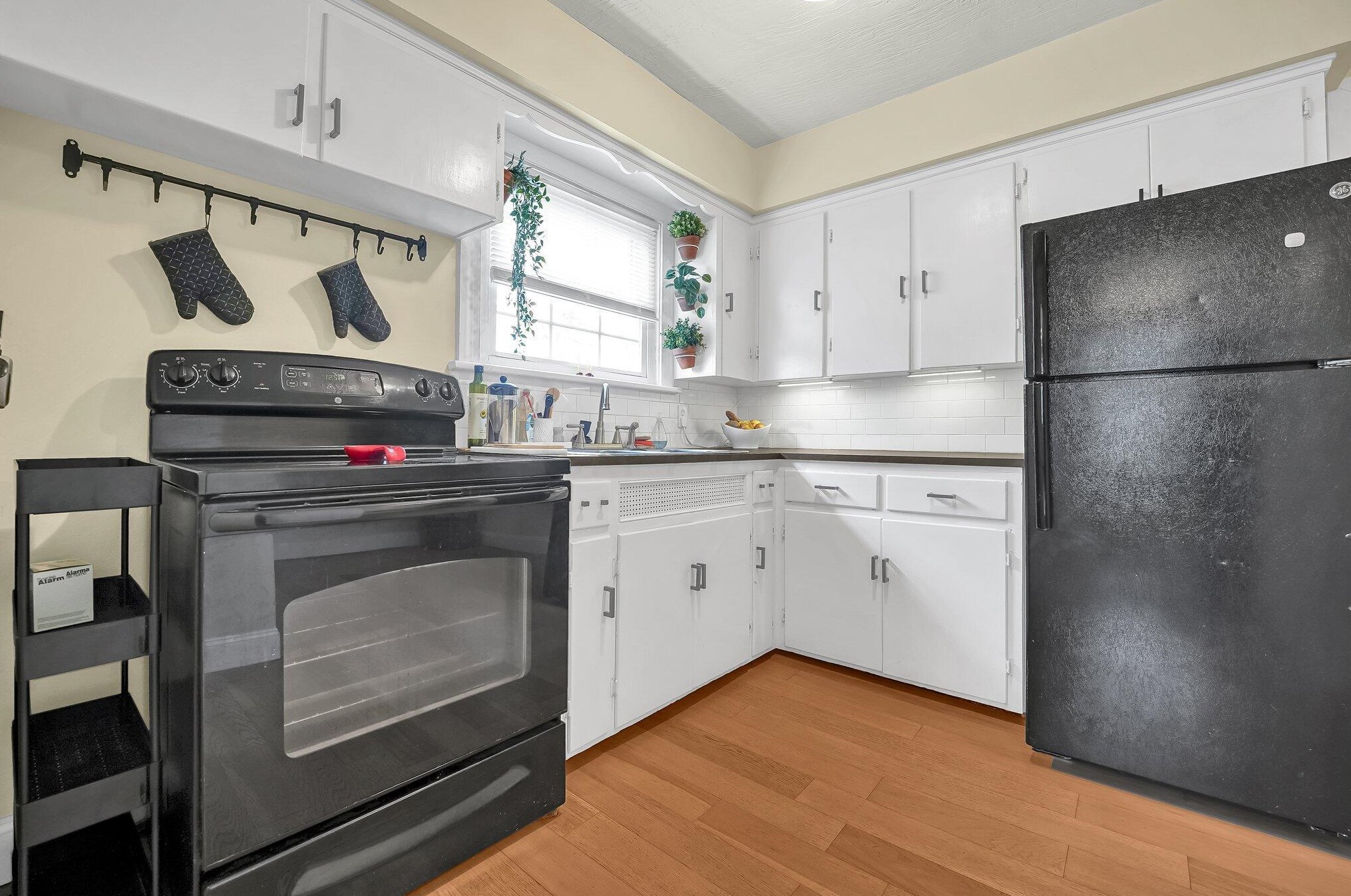 143 Mayfair Blvd, Columbus OH  43213-1610 exterior