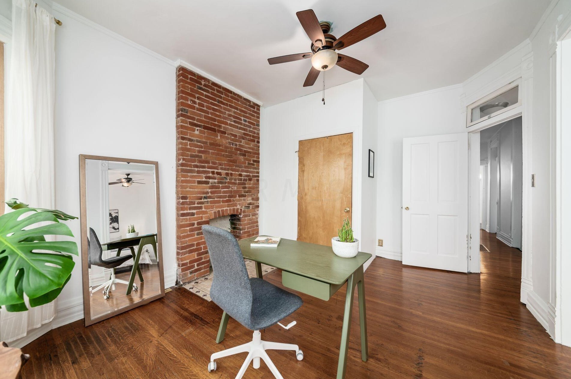 1294 Neil Ave, Columbus OH  43201-3122 exterior